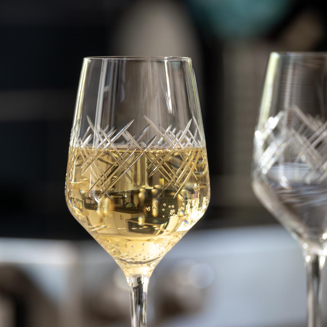 Premium Argyle 10.75oz White Wine Glasses Set of 2 - Elegant Crystal Stemware for Chardonnay, Riesling & Sauvignon Blanc - Perfect for Dinner Parties, Weddings & Romantic Evenings