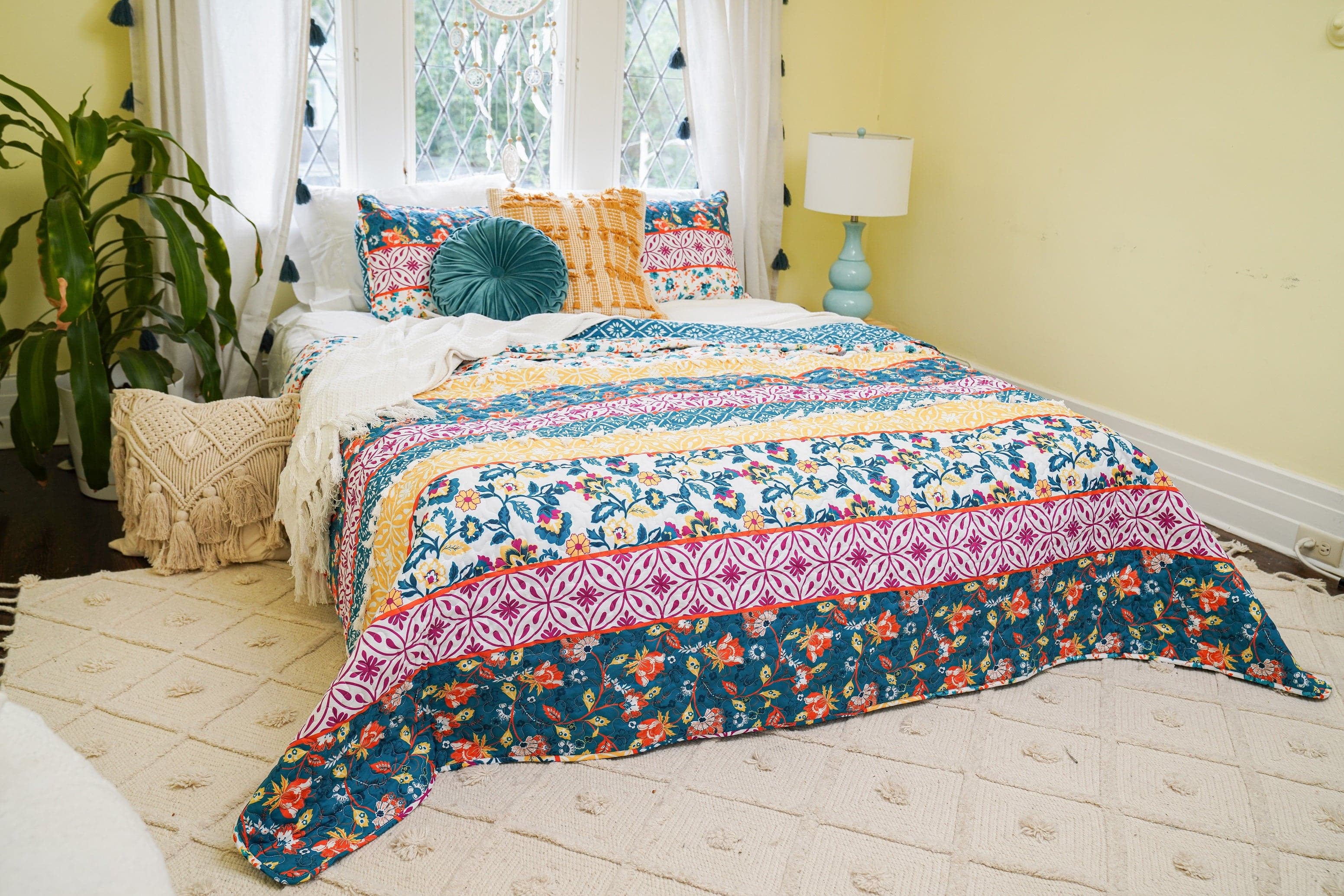Soft Waffle Knit Cotton Blanket with Tassel Fringe - Cozy Throw Coverlet for Bed, Couch & Nursery - Perfect for Winter, Gifts & Home Decor