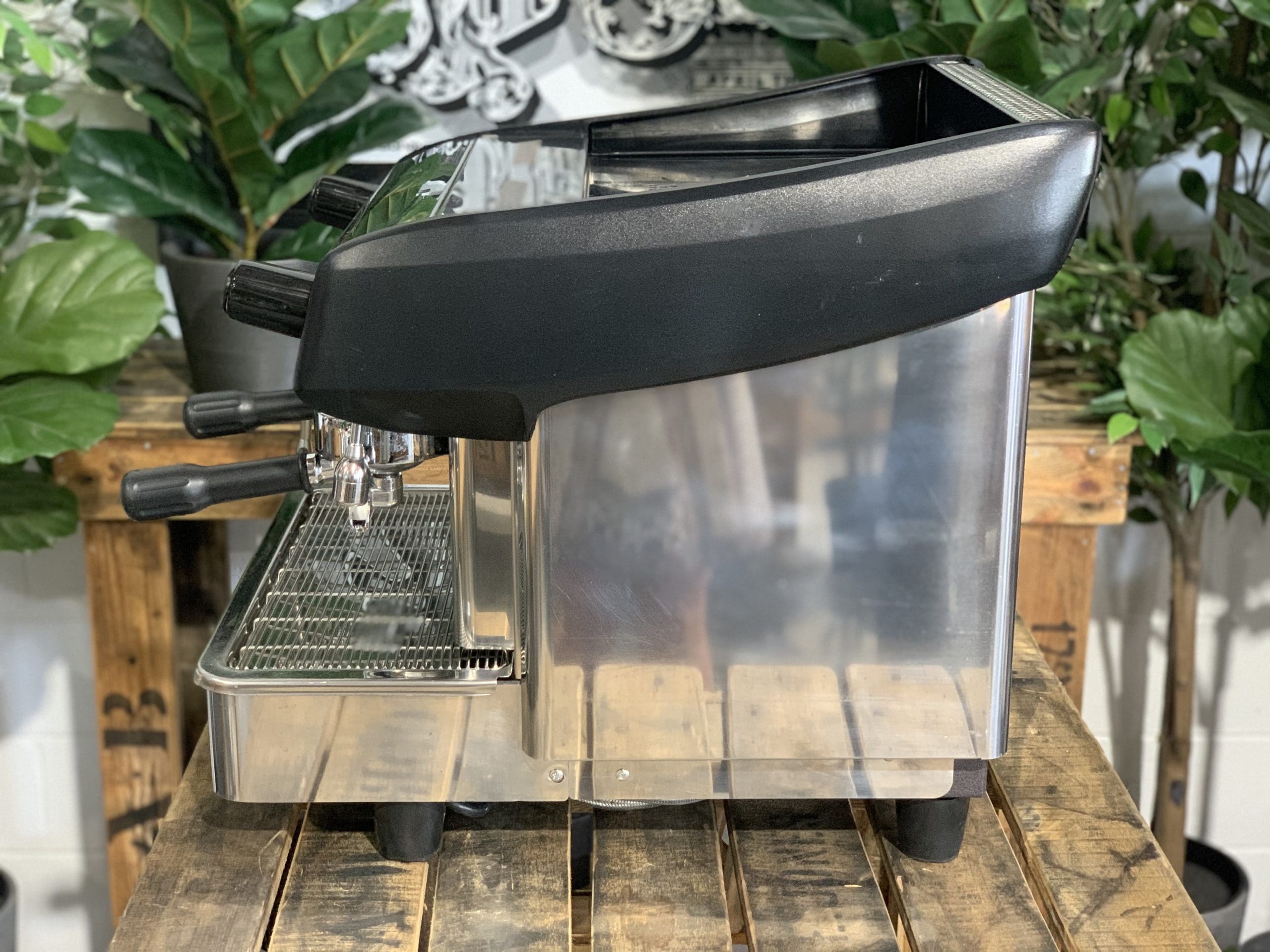 Expobar MegaCrem 2 Group Compact Espresso Machine - Professional Coffee Maker for Cafes, Restaurants & Home Baristas - Perfect for High Volume Brewing & Latte Art