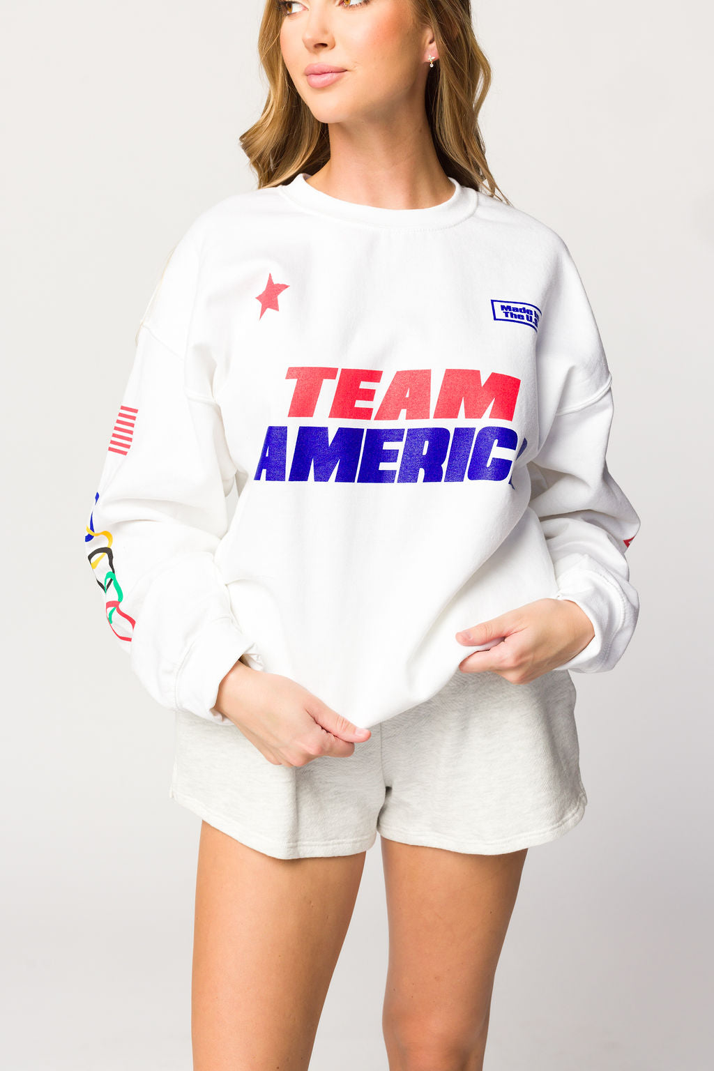 Team America Crewneck Sweatshirt - White | Comfortable & Stylish Unisex Pullover for Casual Wear & Outdoor Activities