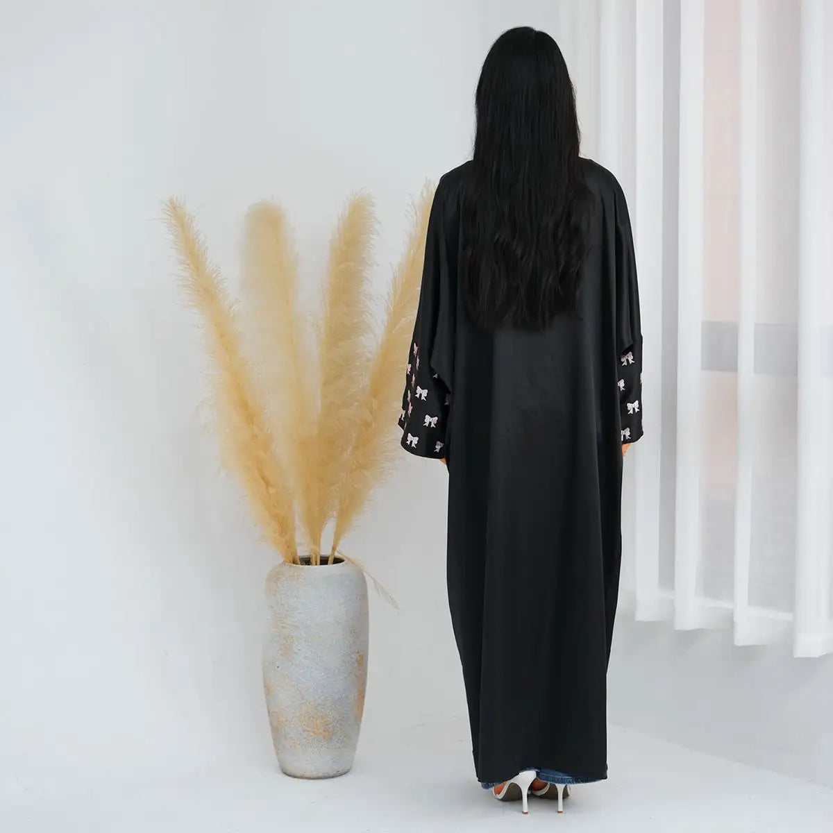 Elegant Bows Embroidery Sleeve Cardigan Open Abaya Dress - Modest Muslim Fashion for Women, Perfect for Prayer, Special Occasions & Everyday Wear