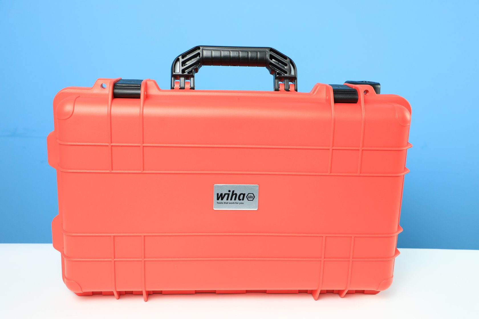 Wiha Tools 32800 80-Piece Master Electrician's Insulated Tool Set in Rolling Hard Case - Professional Electrical Repair Kit for Home & Industrial Use