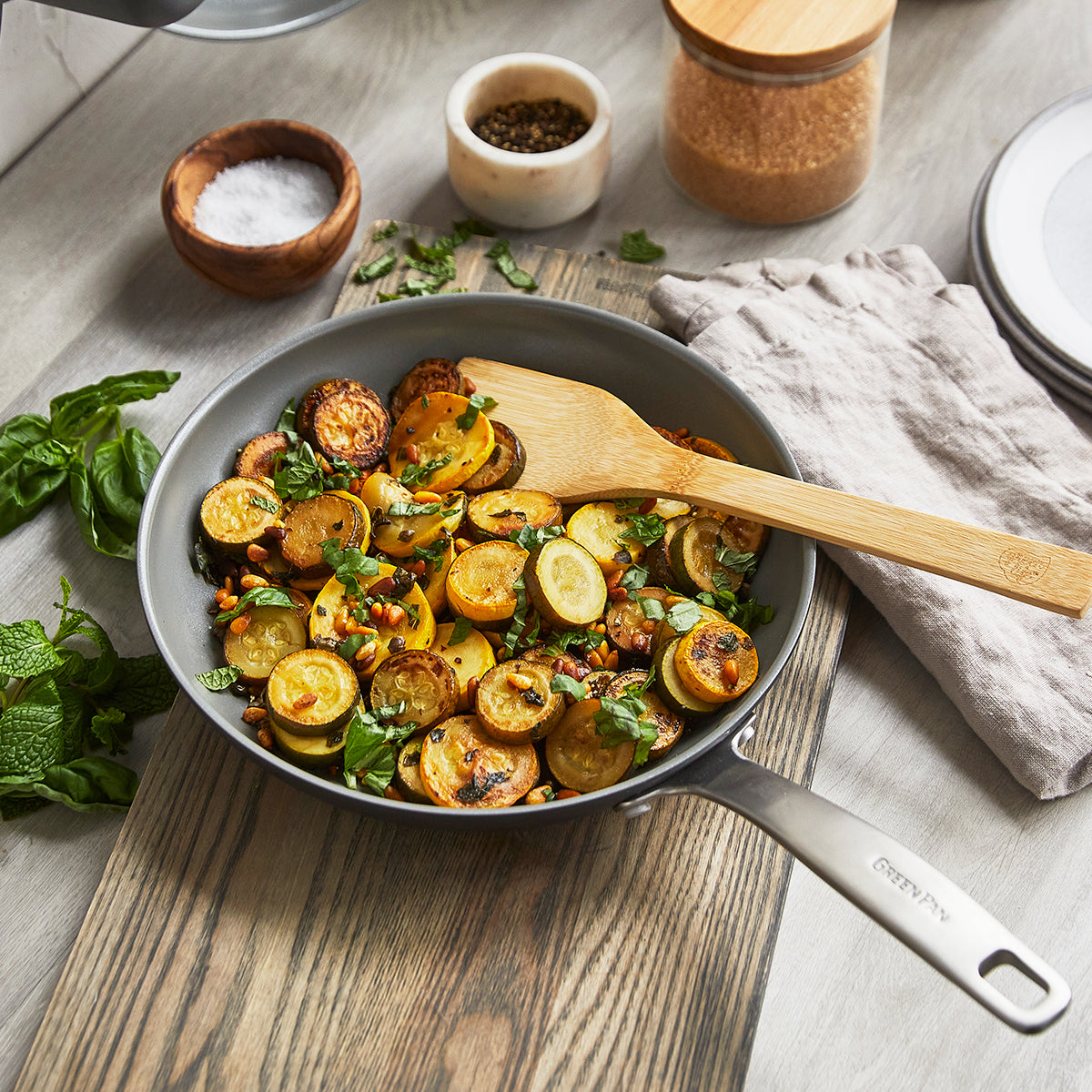 Chatham Ceramic Nonstick 8-Inch Fry Pan - Healthy Cooking Skillet for Eggs, Pancakes & Stir Fry - PFOA-Free & Dishwasher Safe