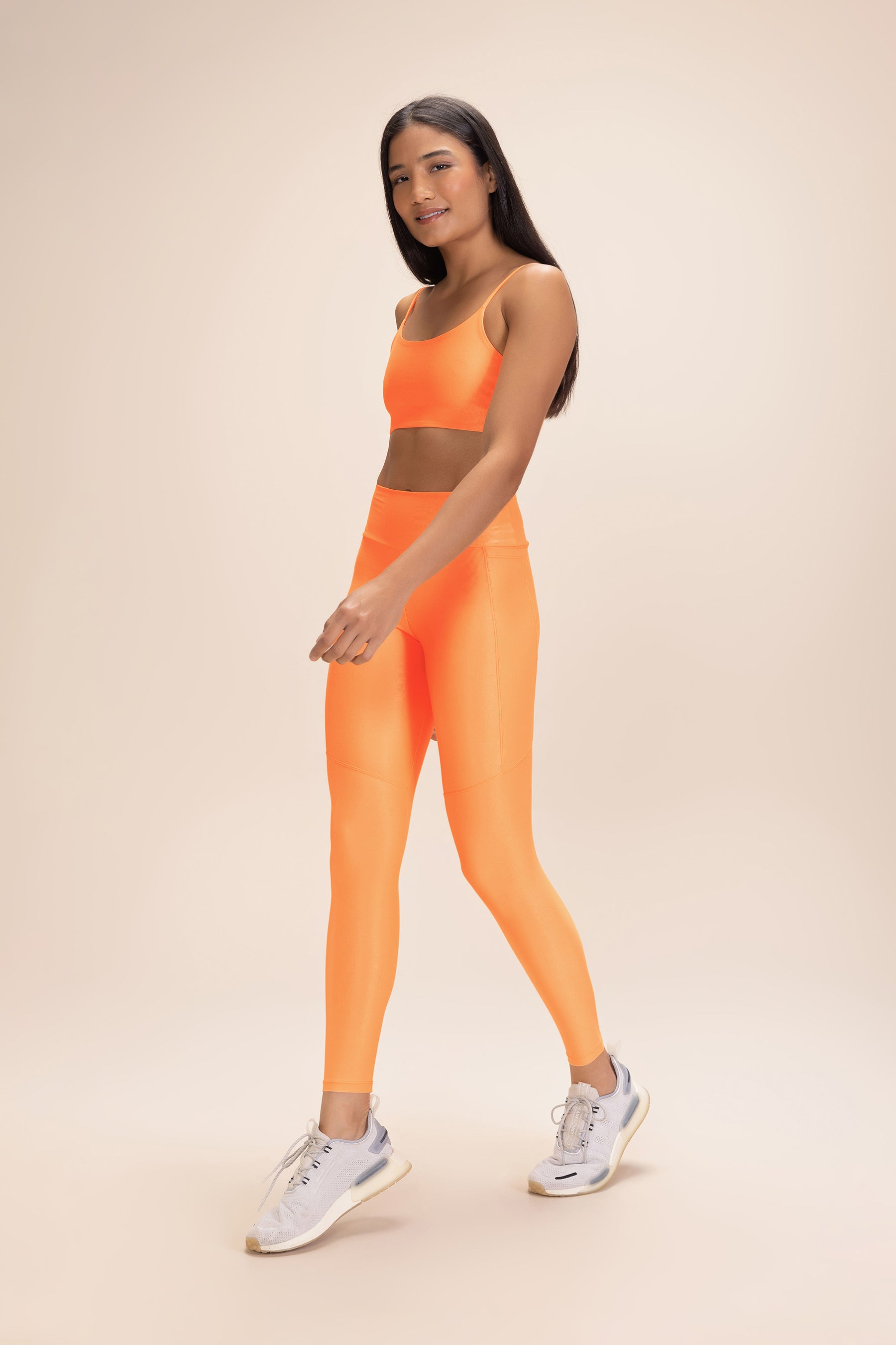 Allure® Adaptiv Curve Sports Bra - High Support Workout Bra for Women, Seamless Comfort & Breathable Fabric - Perfect for Running, Yoga & Gym