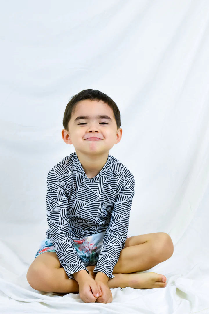 Waikiki Kids' Unisex Rash Guard UPF 50+ Swim Shirt - Quick Dry Sun Protection for Boys & Girls - Perfect for Swimming, Surfing, Beach & Pool Activities