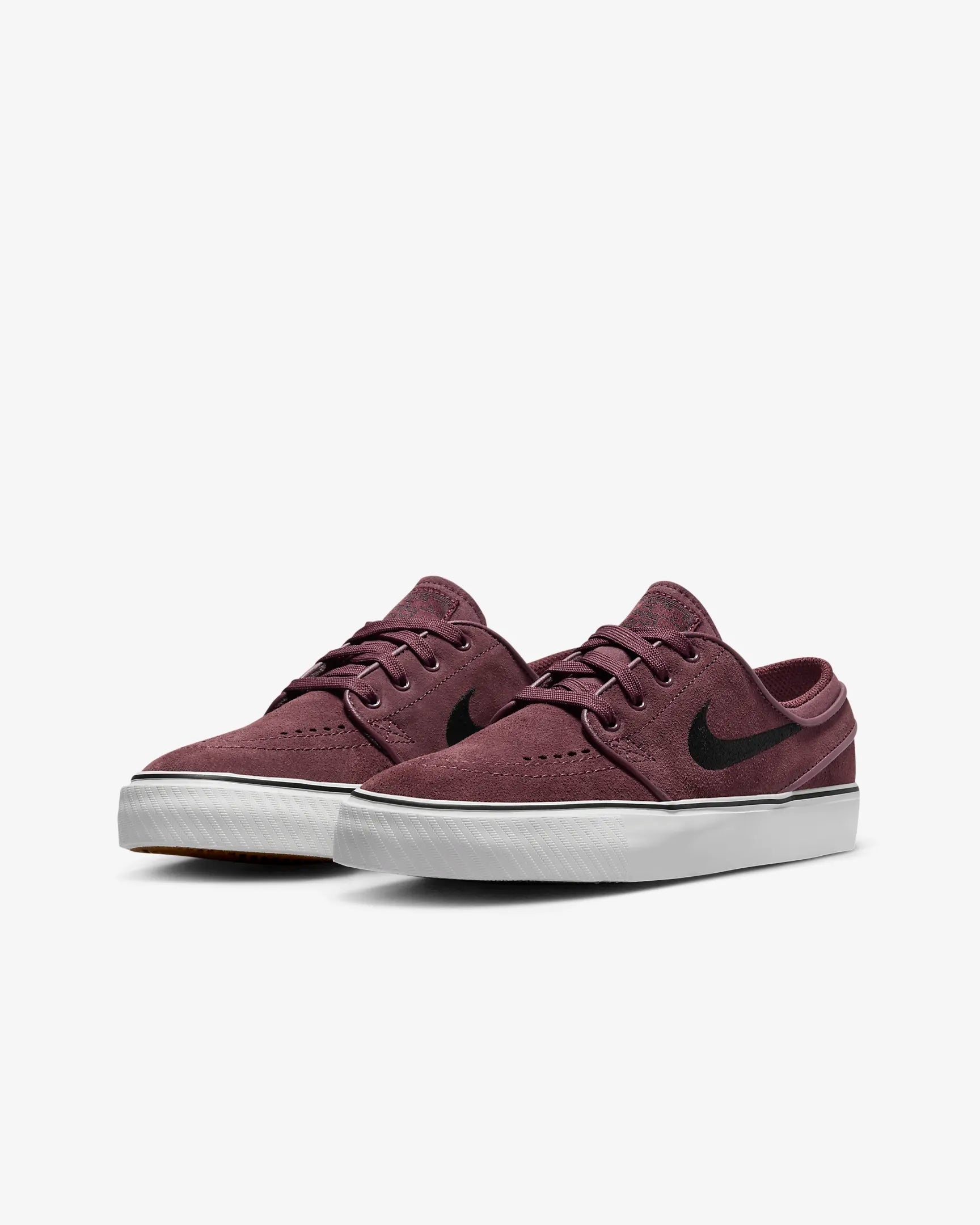 Nike SB Janoski OG+ Skate Shoes for Men - Burgundy Crush & Black Colorway | Durable Canvas & Gum Sole | Perfect for Street Skating & Casual Wear