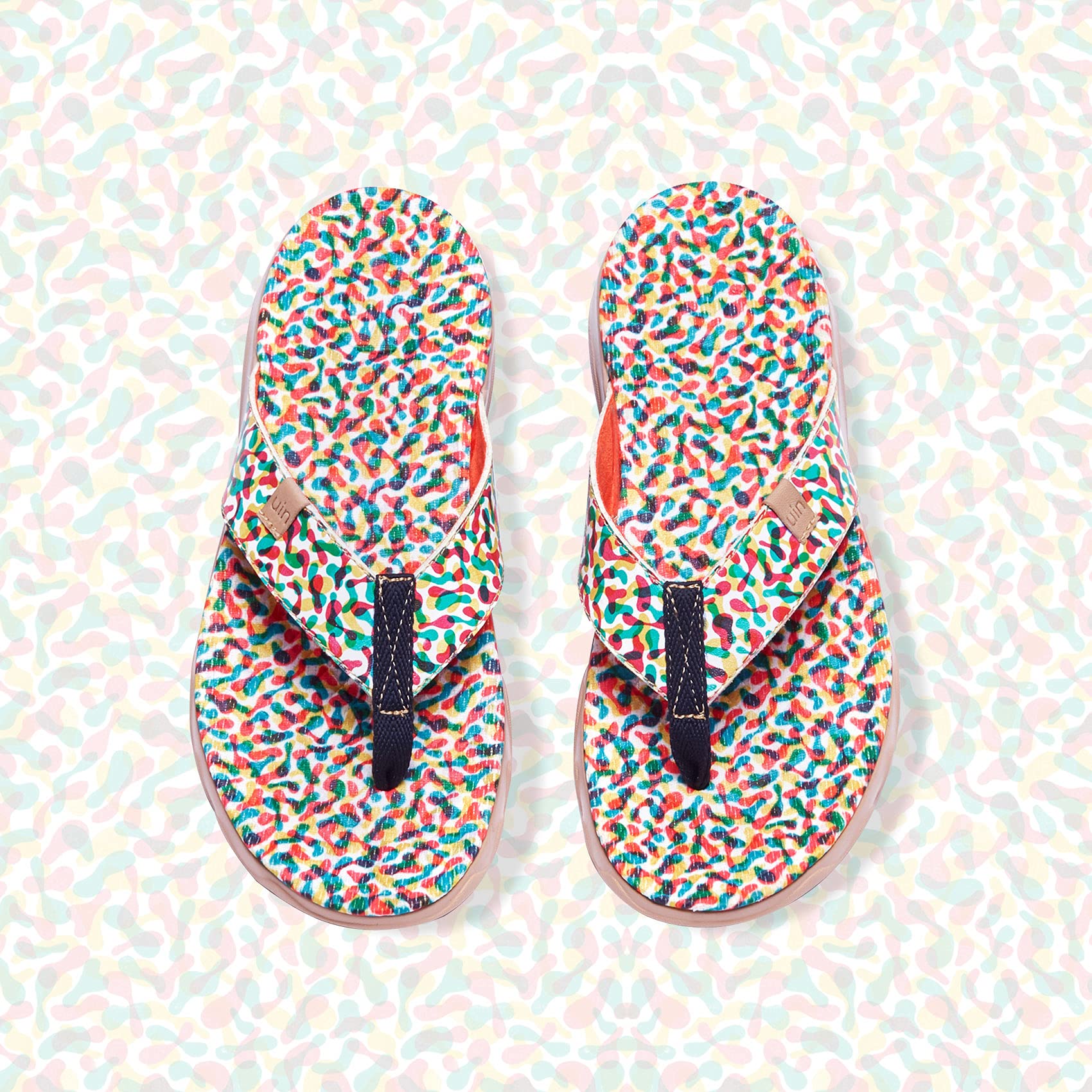UIN Women's Flip Flops - Comfortable Non-Slip Summer Sandals with Artistic Paint Design for Beach, Travel & Casual Wear
