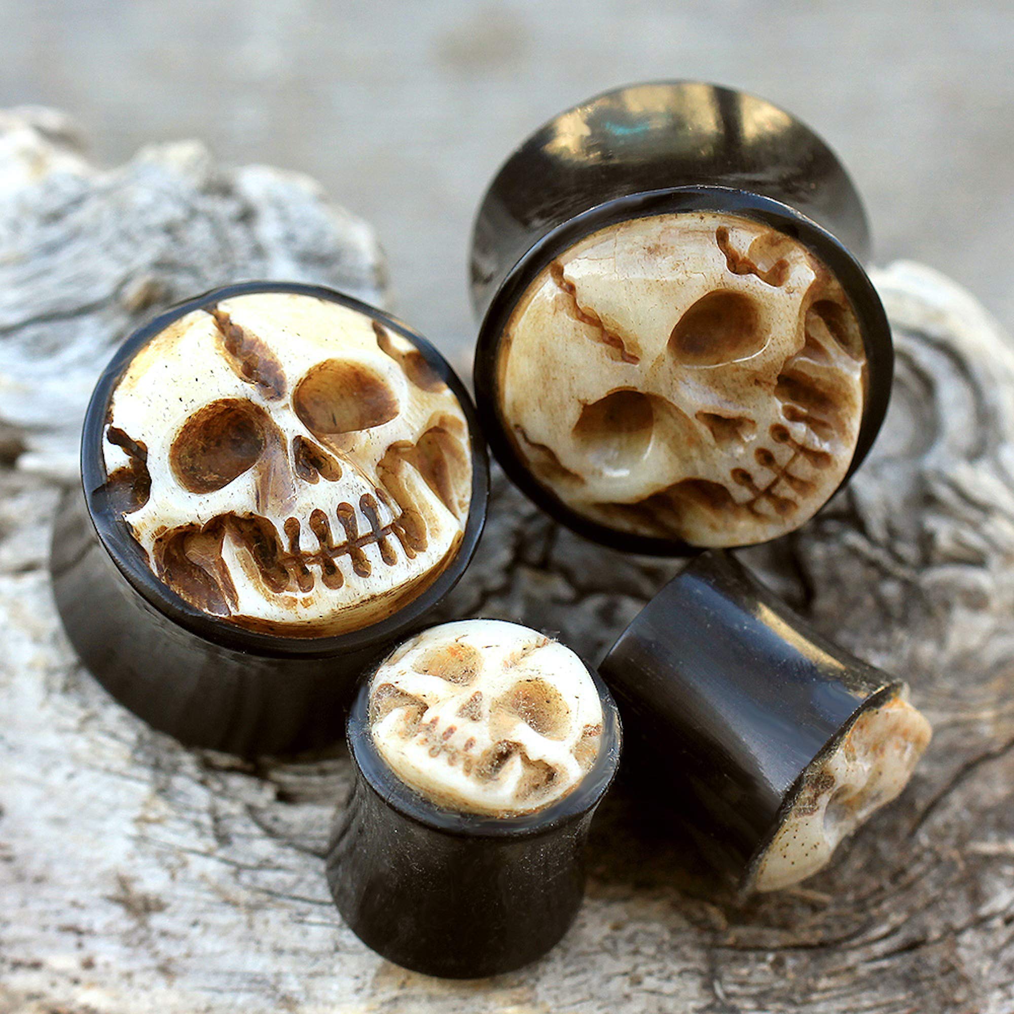 Organic Horn Saddle Plug with Skull Inlay - Gothic Jewelry for Body Piercing