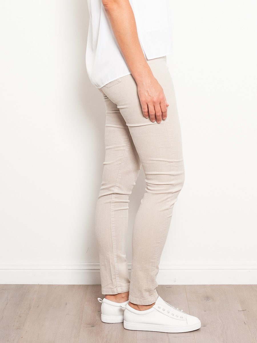 Vassalli Women's Fine Skinny Corduroy Pull On Pants - Stretch Comfort Fit High Waisted Trousers for Work, Office & Casual Wear