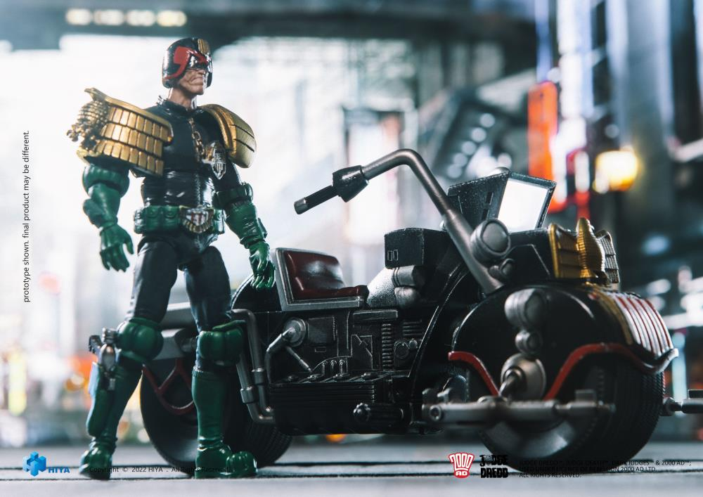 1/18 Scale HIYA 4-Inch Action Figure - Exquisite Judge Dredd & Lawmaster Mark II Collectible Toy for Display & Play | Perfect for Comic Fans, Collectors and Diorama Scenes