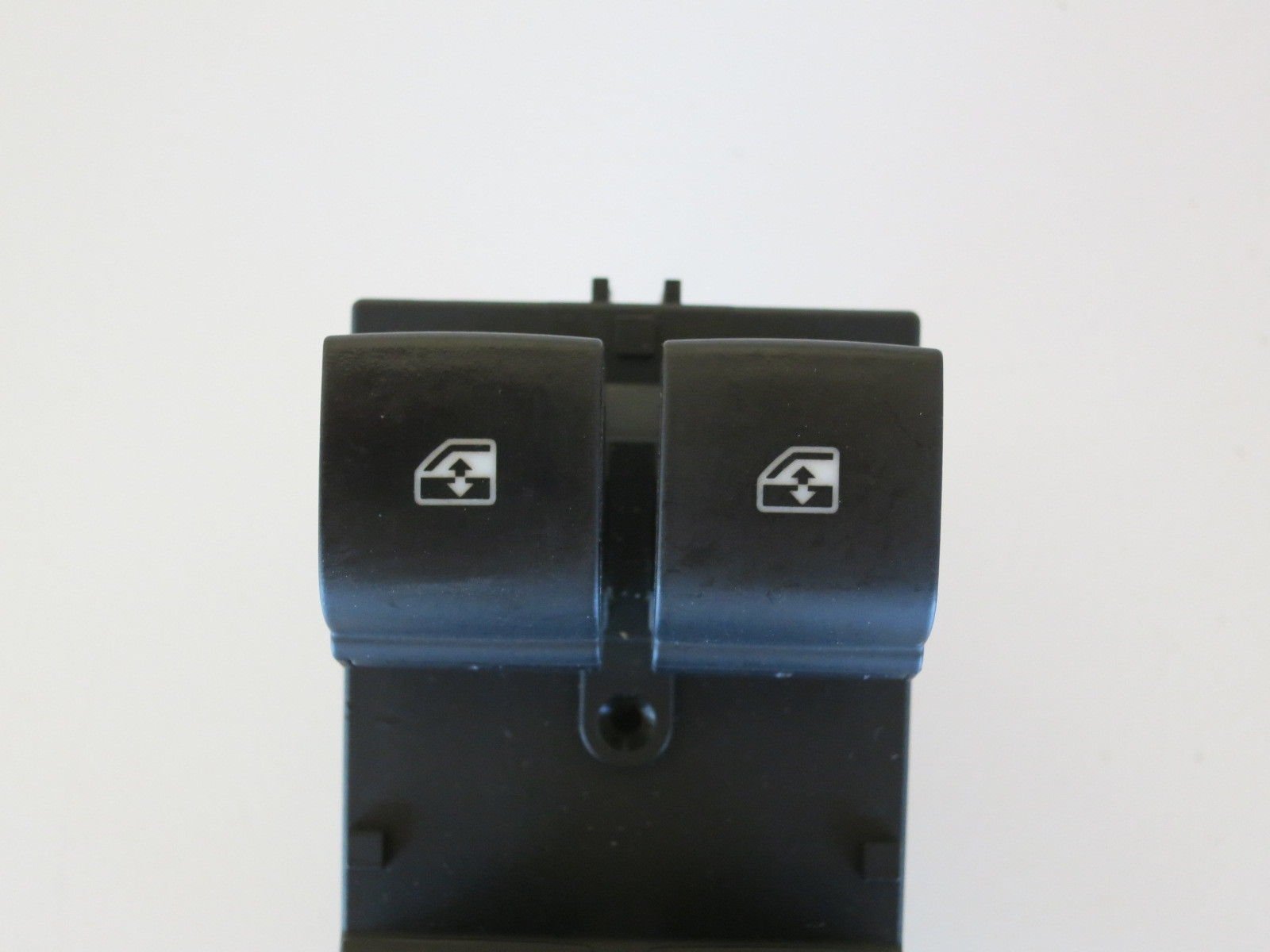 ACDelco 20917598 Switch - High-Quality Replacement for GM Vehicles | Perfect for Electrical System Repairs & Upgrades