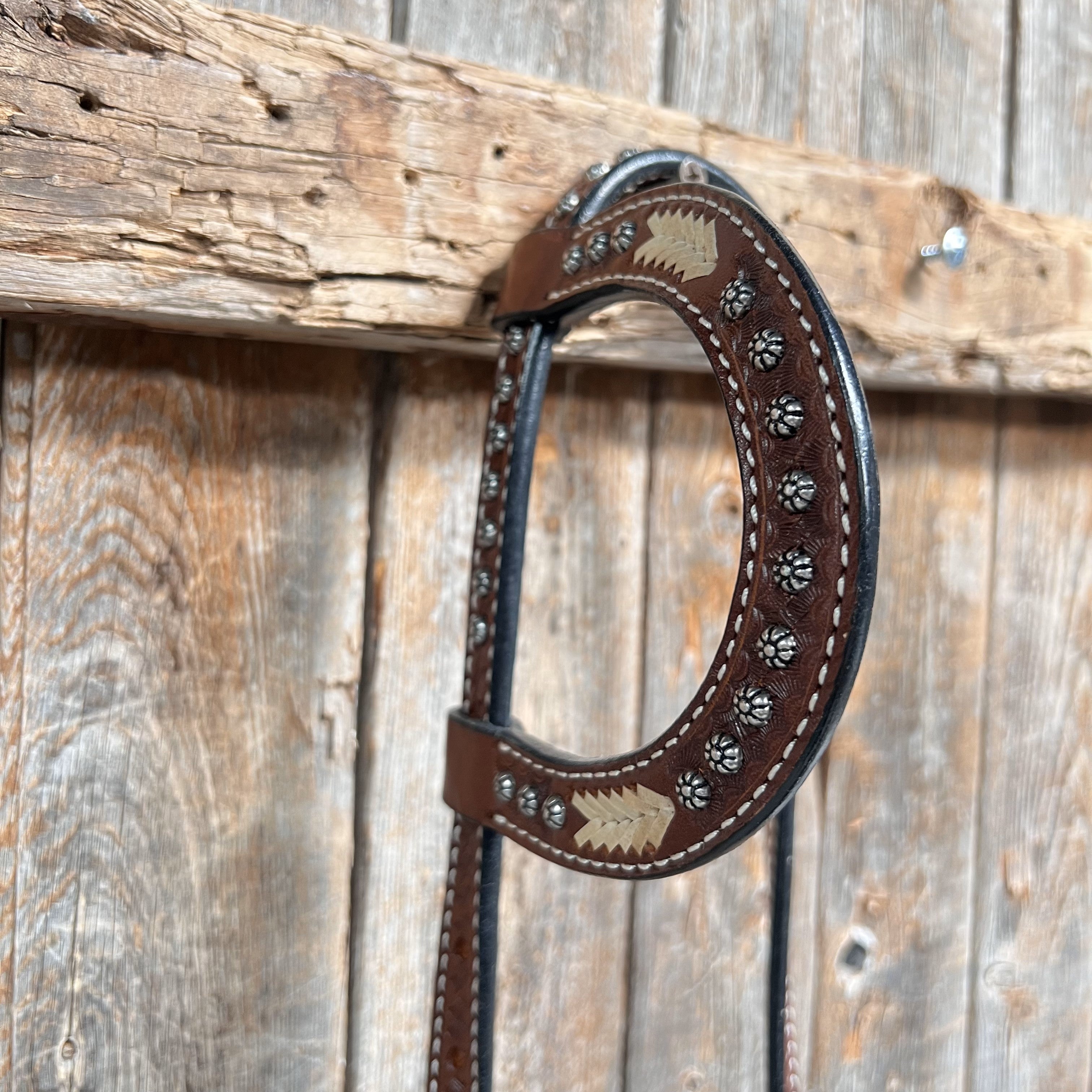 Western Rawhide Conchos Tack Set - One Ear & Breastcollar Design #OEBC586 for Horse Riding, Ranch Work, and Western Show Outfits