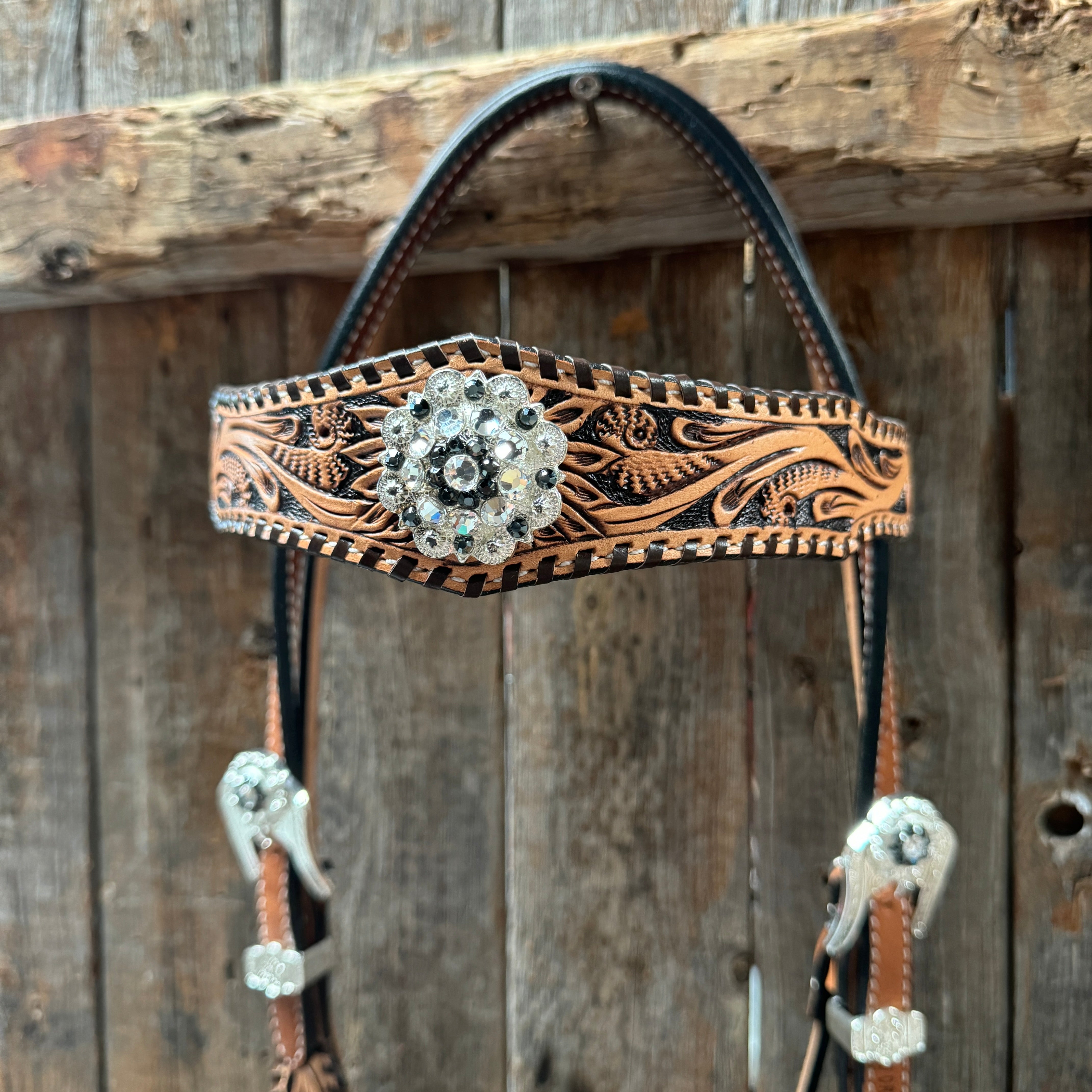 Floral Whipstitch Black and Red Browband with One Ear Triangle & Gladiator Breastcollar Tack Set #BBBC642 for Equestrian Show & Dressage Riding