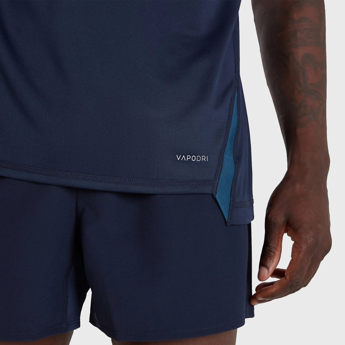 Canterbury Men's Evader Rugby Training Jersey - Navy Blue Performance Shirt for Rugby Practice & Sports Training - Perfect for Gym, Workouts & Team Sports