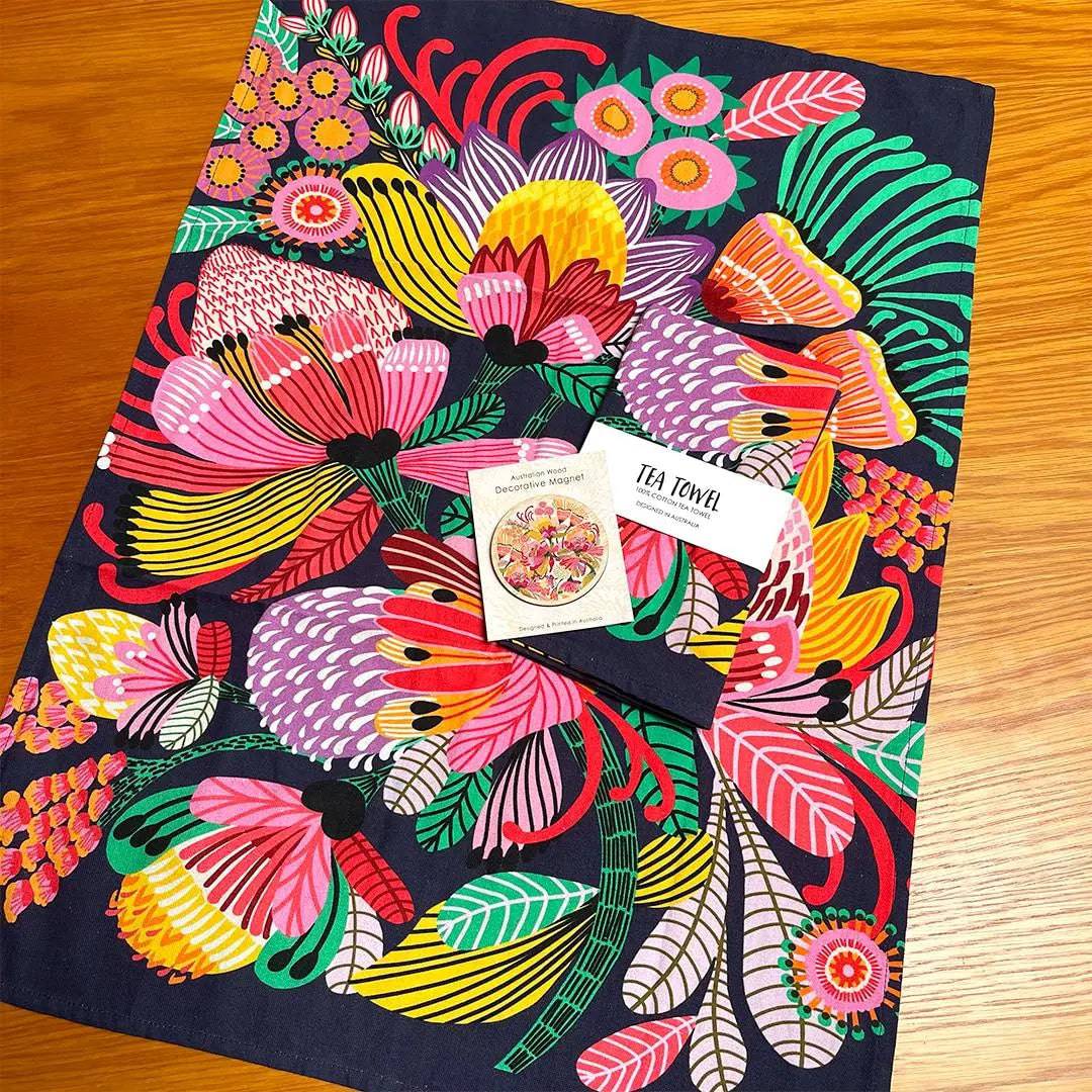 Premium Wild Proteas Gift Set - Floral Tea Towel & Wooden Magnet for Kitchen Decor, Housewarming Gift, or South African Themed Party
