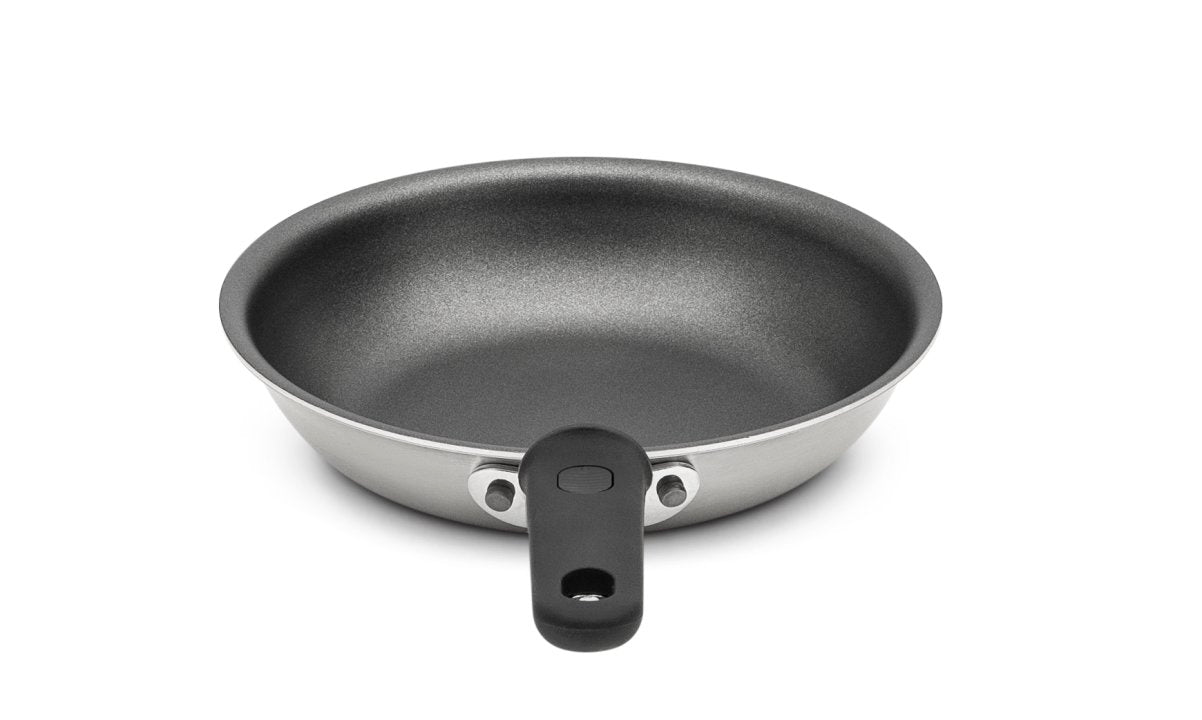 Vollrath Tribute 7-Inch CeramiGuard Nonstick Fry Pan with Silicone Handle - Perfect for Omelets, Pancakes & Small Batch Cooking
