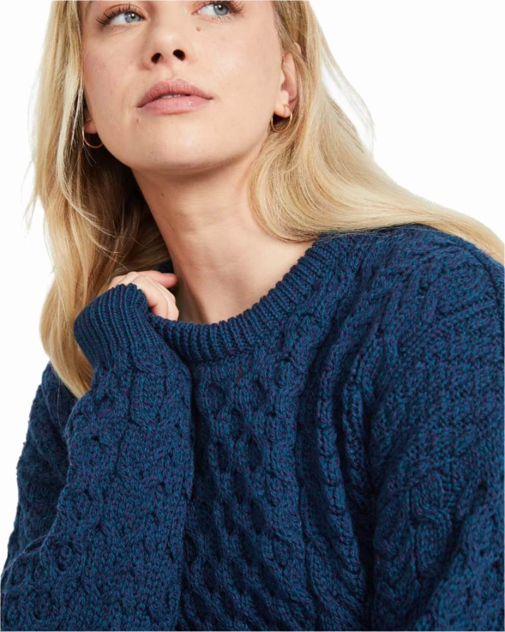 Aran Inisheer Traditional Irish Wool Sweater for Men & Women - Warm Handmade Knitwear for Winter, Fall & Outdoor Activities