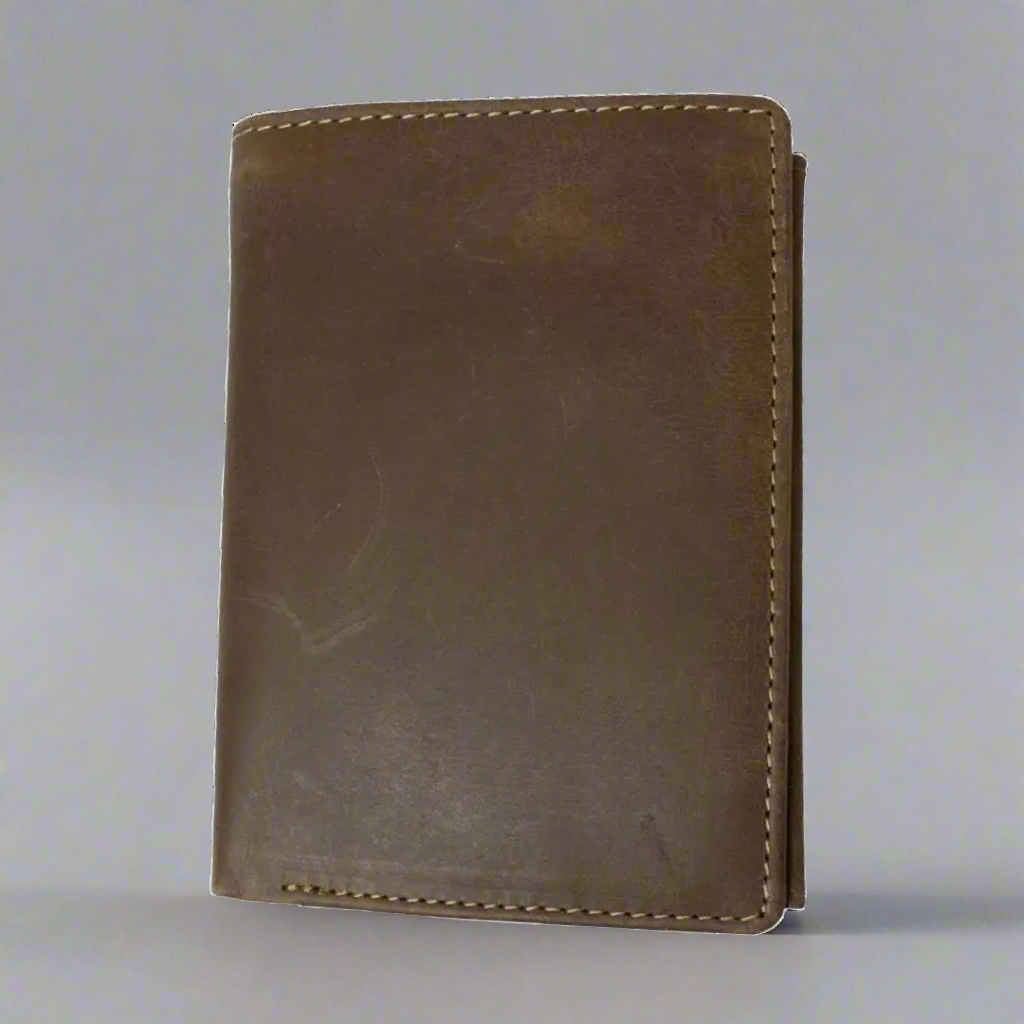 Premium RFID Blocking Leather Wallet for Men - Slim Bifold Design with Card Slots & Cash Pocket - Ideal for Travel, Business & Everyday Use