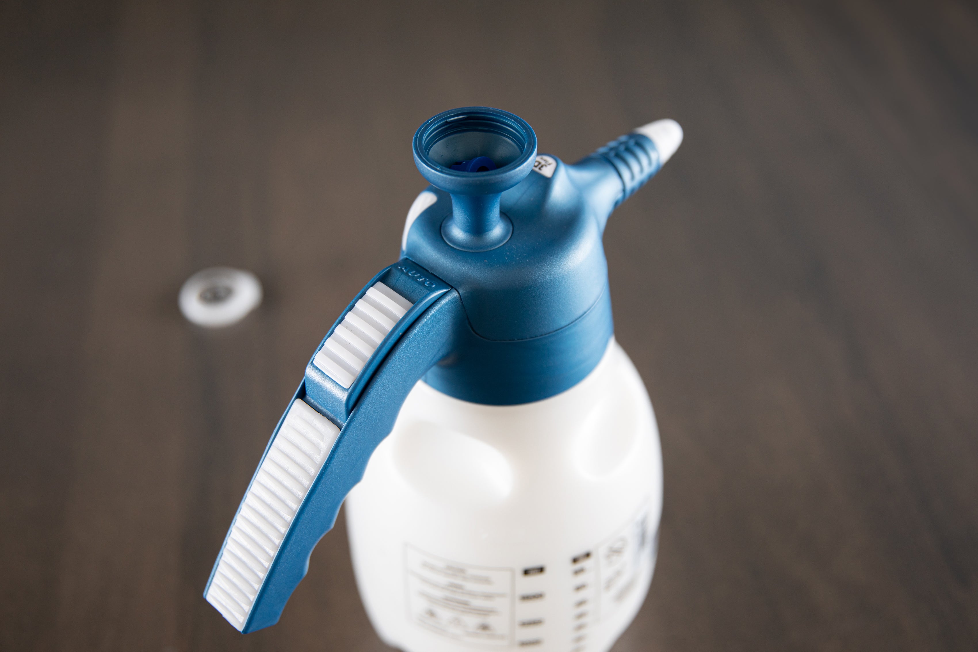 Marolex Ergonomic Industrial Spray Bottle - Heavy Duty Chemical Resistant for Cleaning, Gardening & Automotive Use