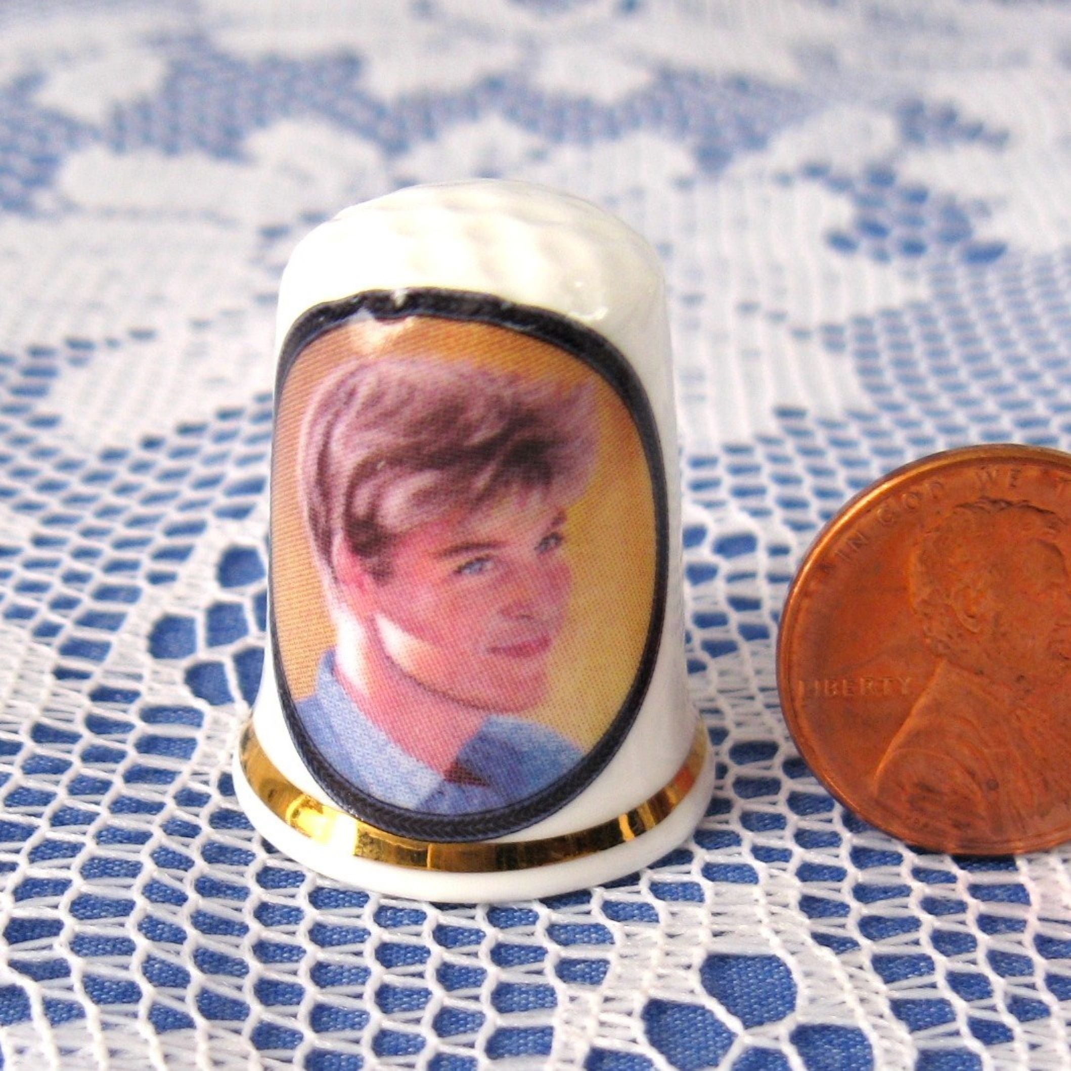 Thimble Prince William 18th Birthday 2000 English Bone China Royal Commemorative Collectible - Perfect for Royal Memorabilia Collections, Tea Time Decor, and British History Enthusiasts