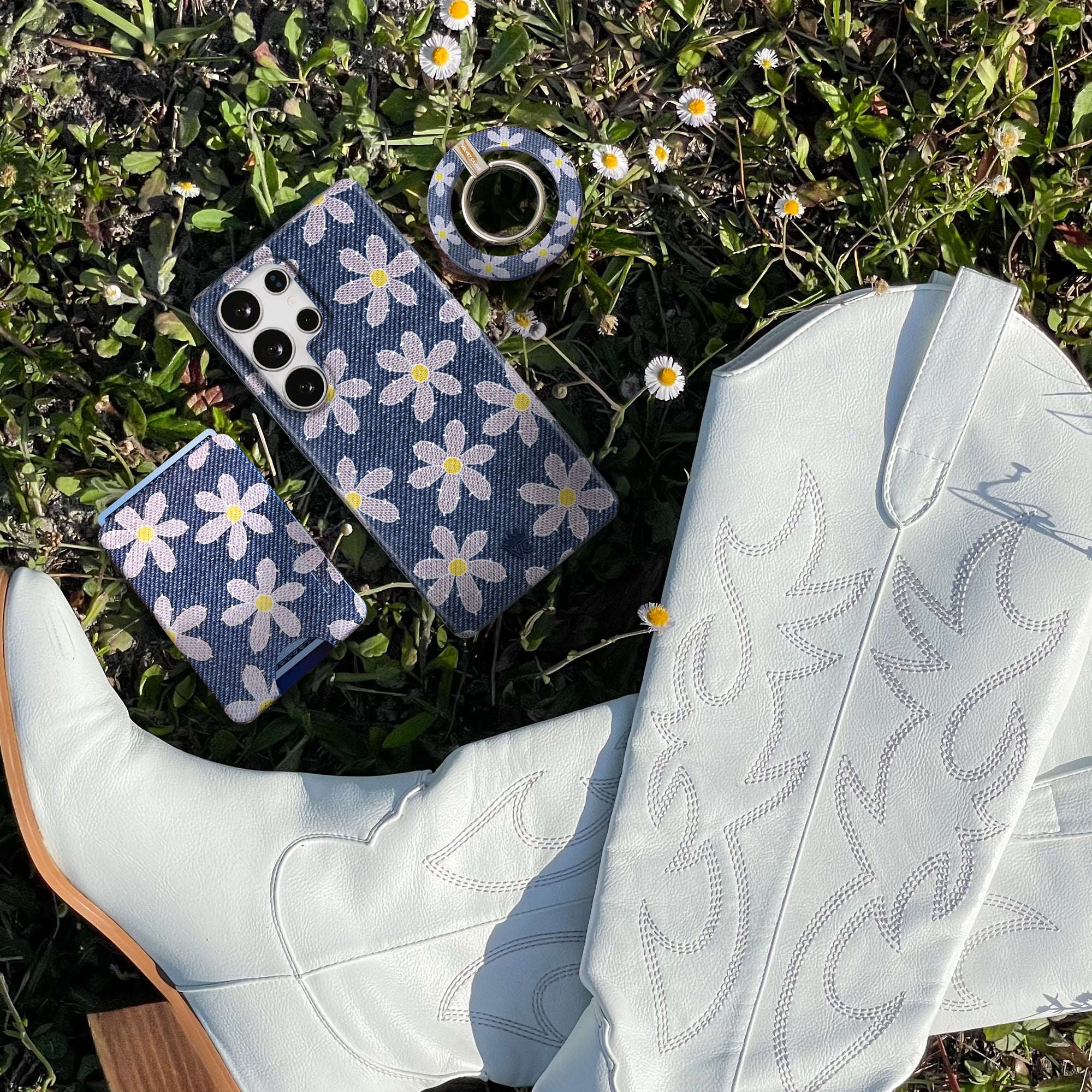 Samsung Galaxy Phone Case with Denim Daisy Floral Design - Stylish & Protective Cover for Everyday Use