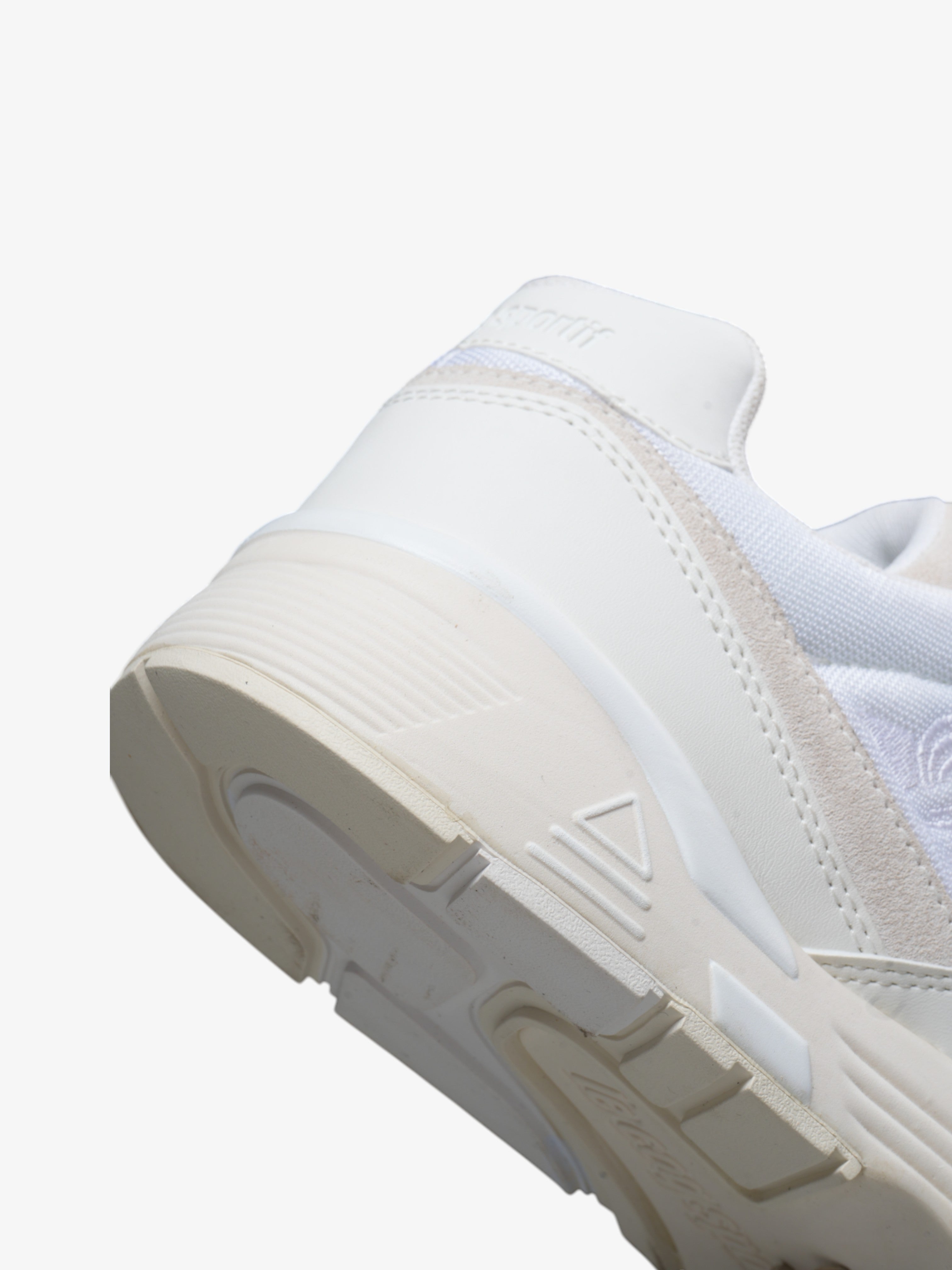 Le Coq Sportif LCS R850 White Running Shoes - Lightweight Comfort for Men & Women - Perfect for Jogging, Gym Workouts & Daily Wear