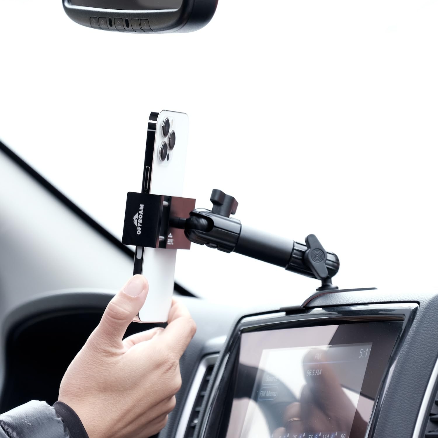 Nissan Frontier (2022-2023) Long Arm Phone Mount Holder - Car Dashboard & Windshield Universal Phone Stand for iPhone 15/14/13 Pro Max, Samsung Galaxy S23/S22 Ultra - Perfect for GPS Navigation & Hands-Free Driving
