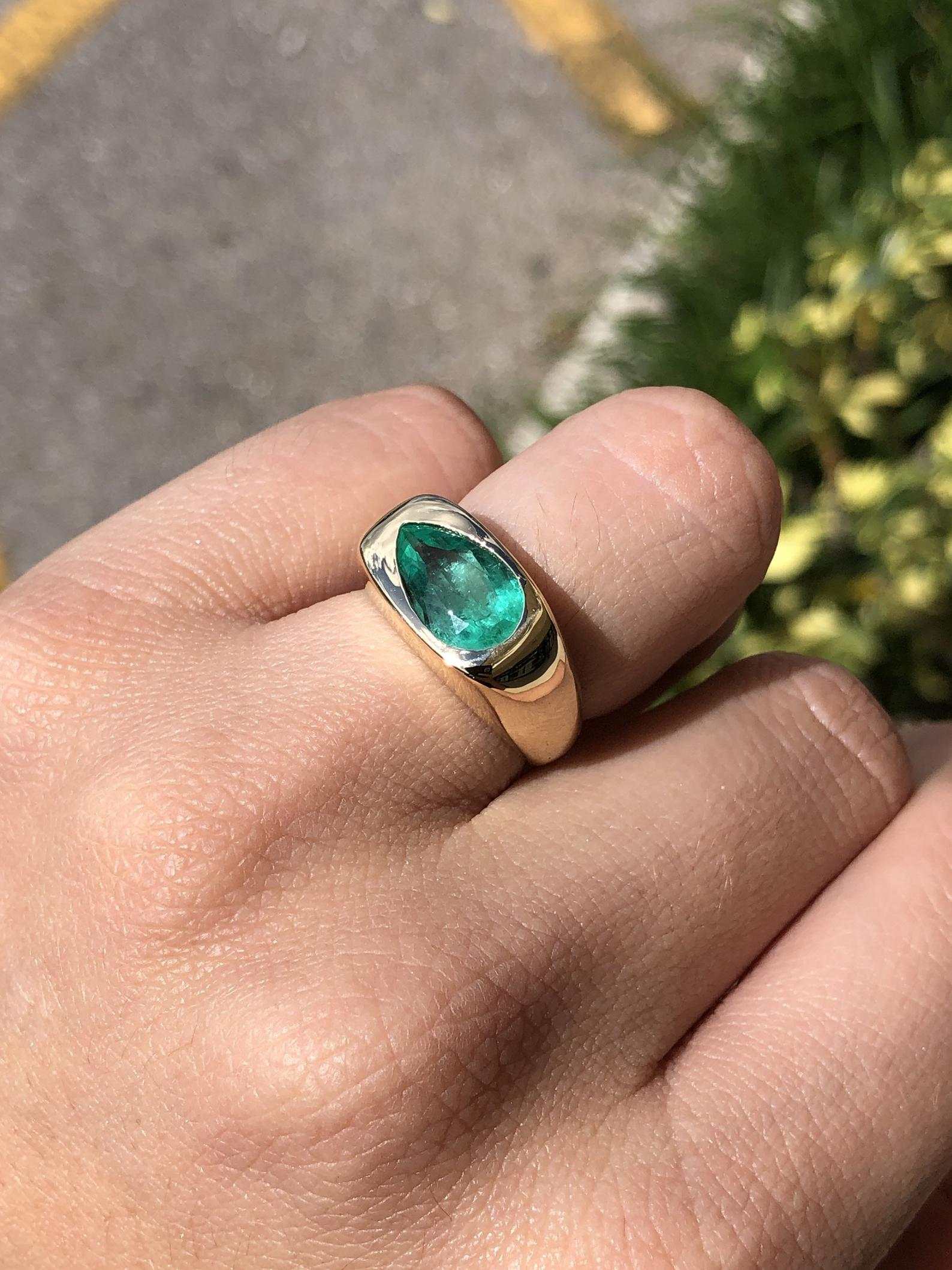 1.90 Carat Bezel Teardrop Emerald East-West Solitaire Ring in 14K Gold - Elegant Wedding, Engagement & Anniversary Jewelry Gift