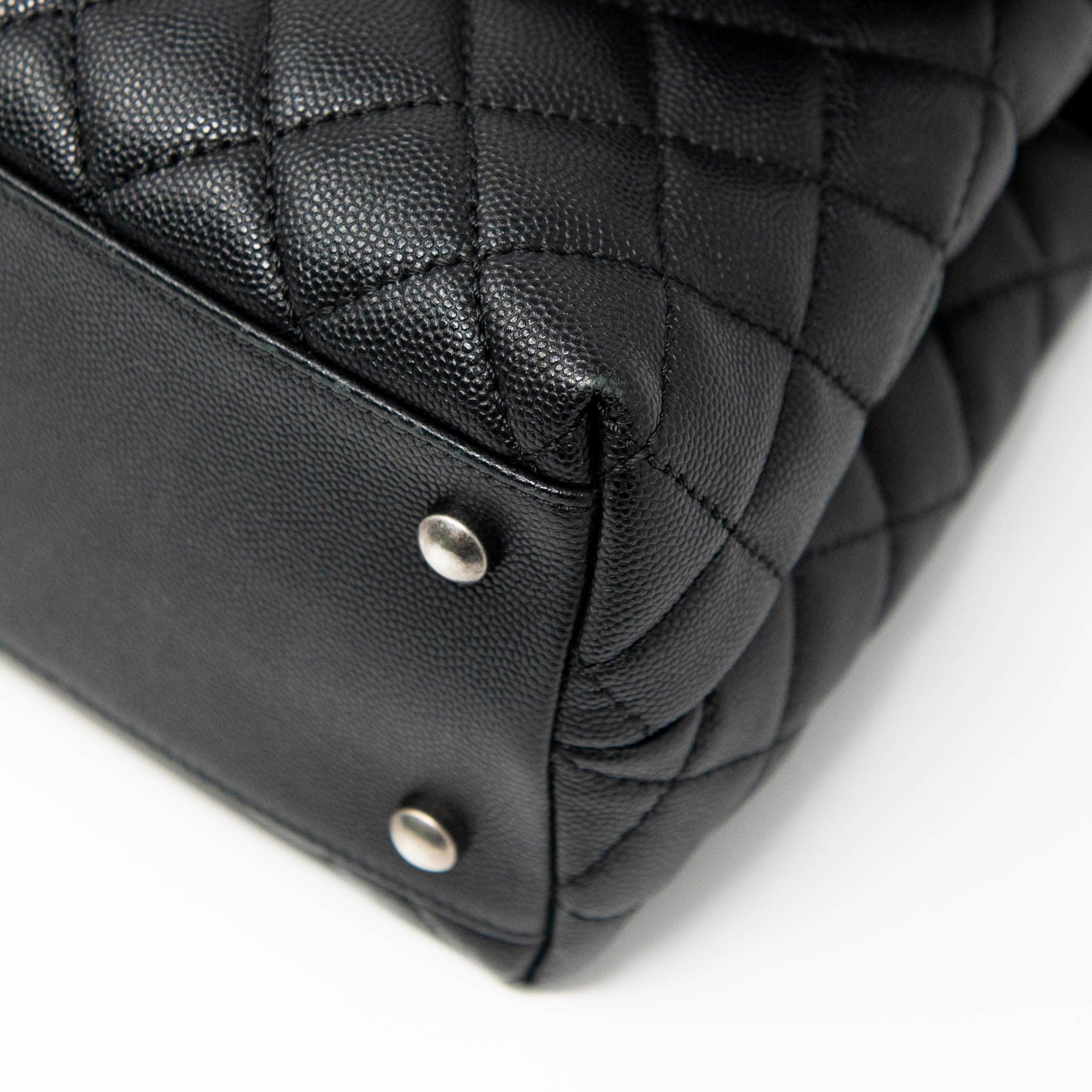 Chanel Black Medium Coco Handle Bag in Lizard Leather - Perfect for Evening Events & Luxury Fashion Accessories