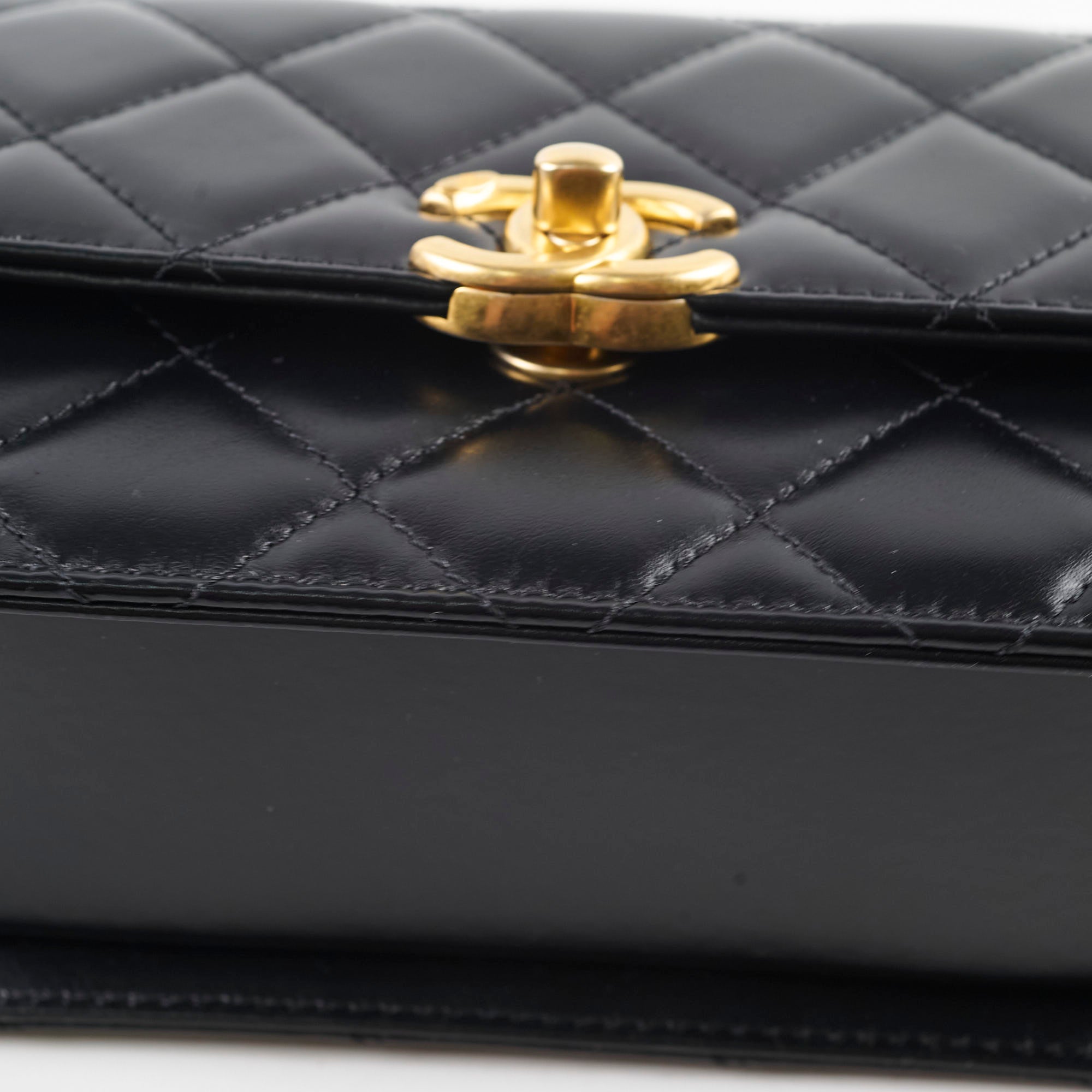 Chanel Perfect Fit Flap Bag Black Microchipped 2023 - Luxury Designer Handbag for Women, Everyday Use & Special Occasions