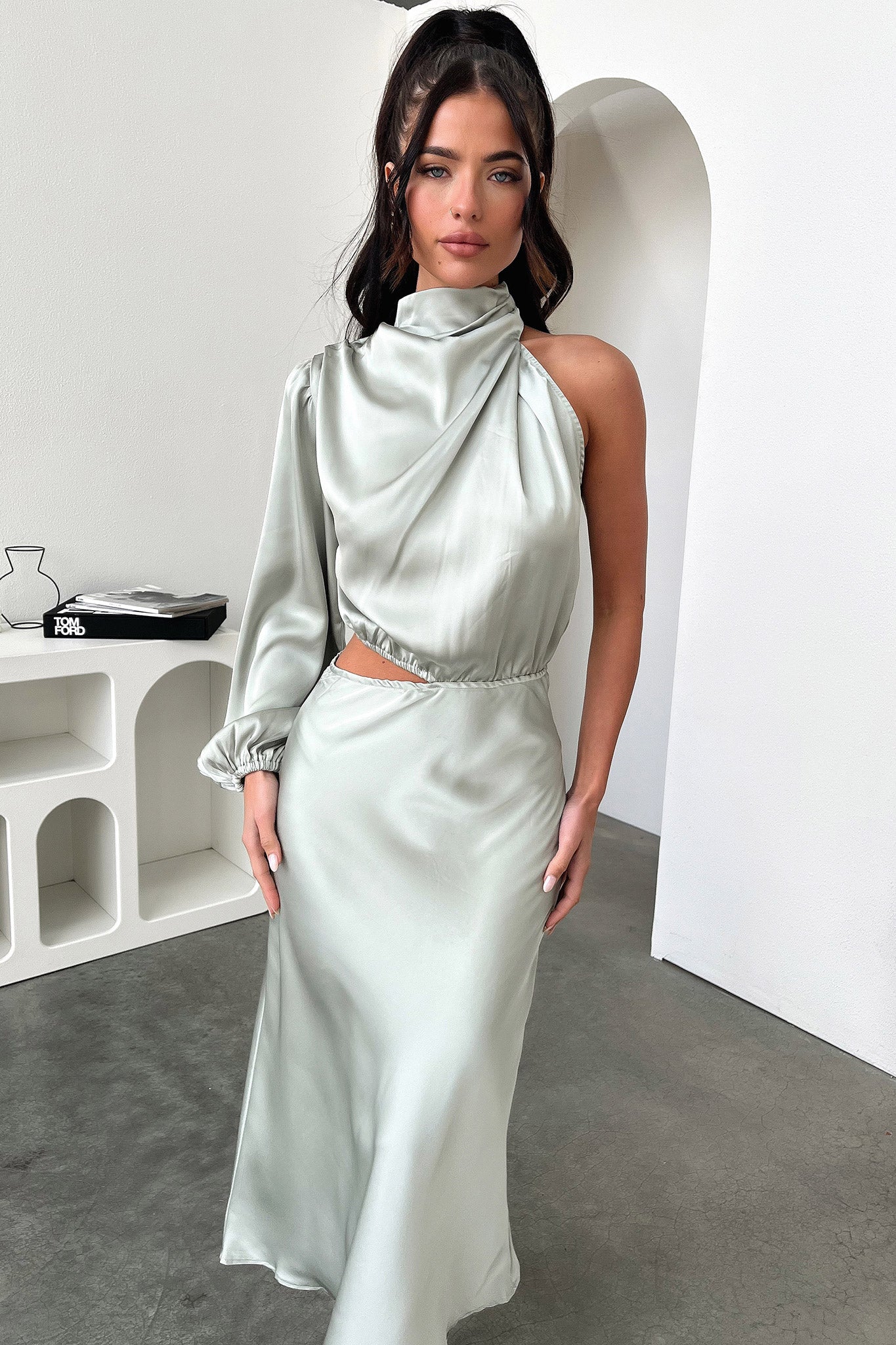 Atoni Midi Dress in Sage Green - Elegant Flowy Summer Dress for Women, Perfect for Casual Outings, Brunch, and Beach Vacations