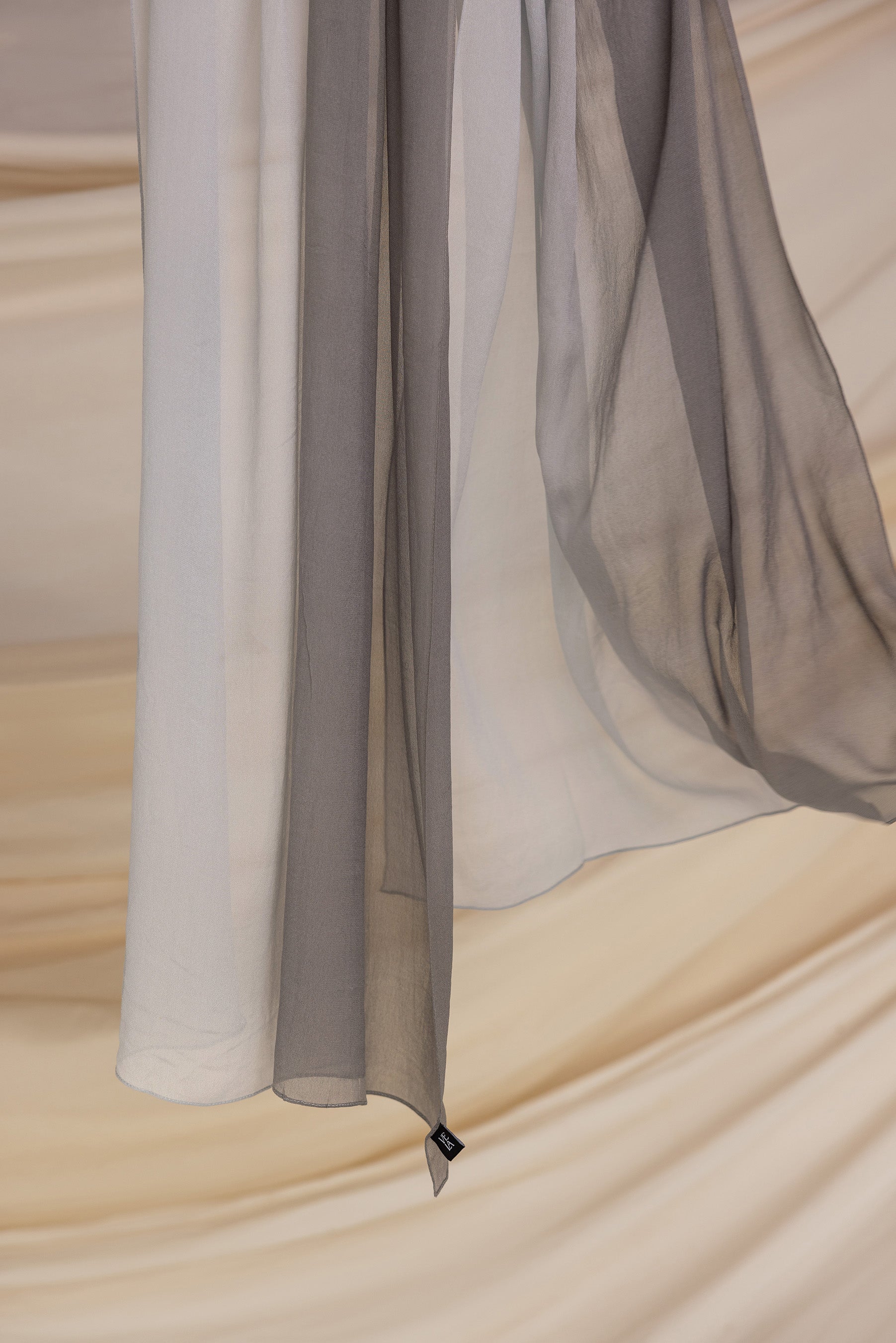 Silver Ombre Silk Chiffon Fabric - Elegant Draping Material for Evening Gowns, Scarves & Home Decor | Perfect for Bridal Wear, DIY Fashion Projects & Luxury Decorations