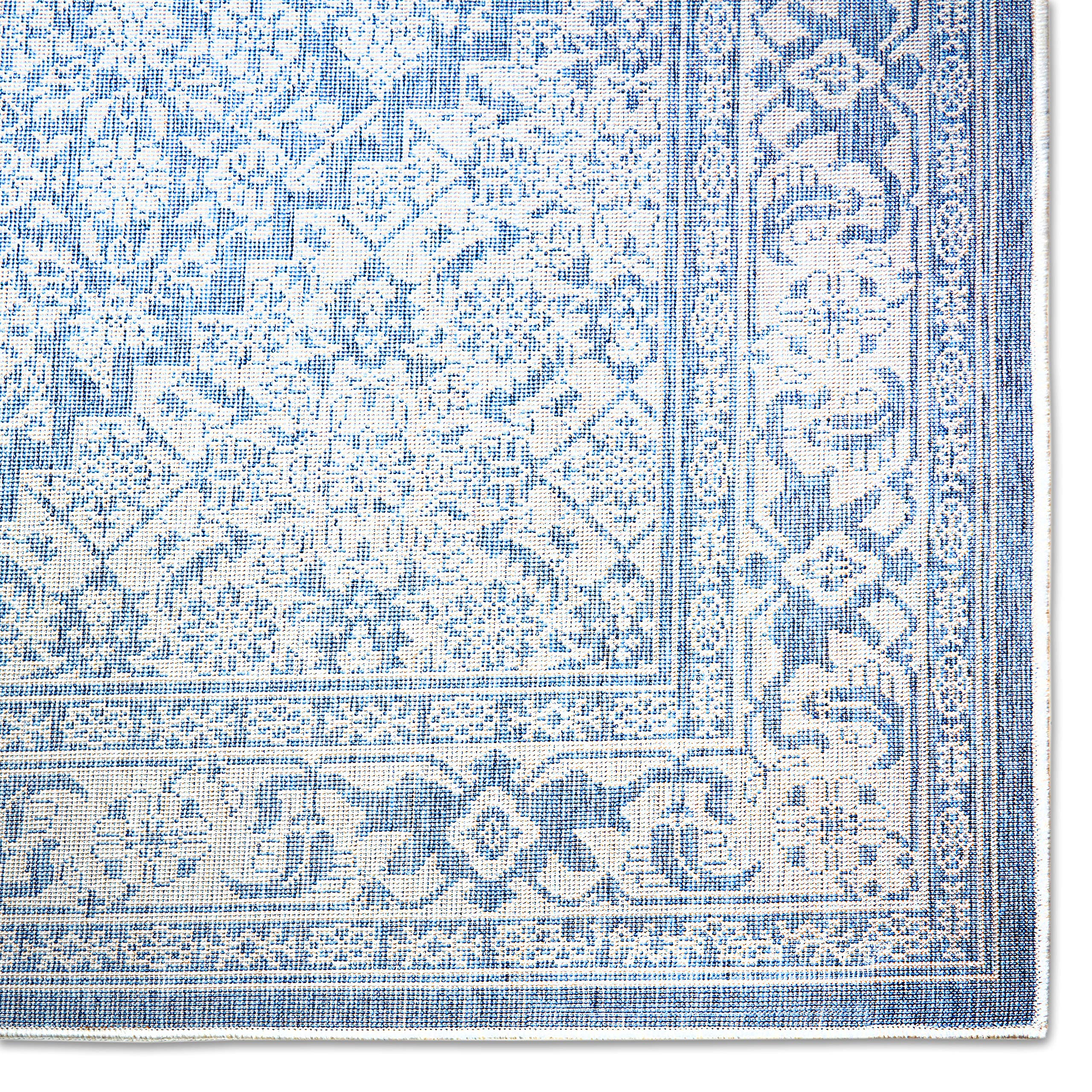 Nicole Miller New York Patio Country Dahlia Transitional Medallion Indoor/Outdoor Area Rug - Blue & Grey - 7'9