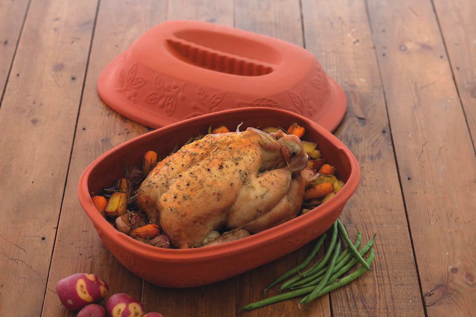 Handmade Terracotta Casserole Dish - Traditional Clay Baking Pot for Oven & Stovetop - Perfect for Lasagna, Stews & Family Dinners