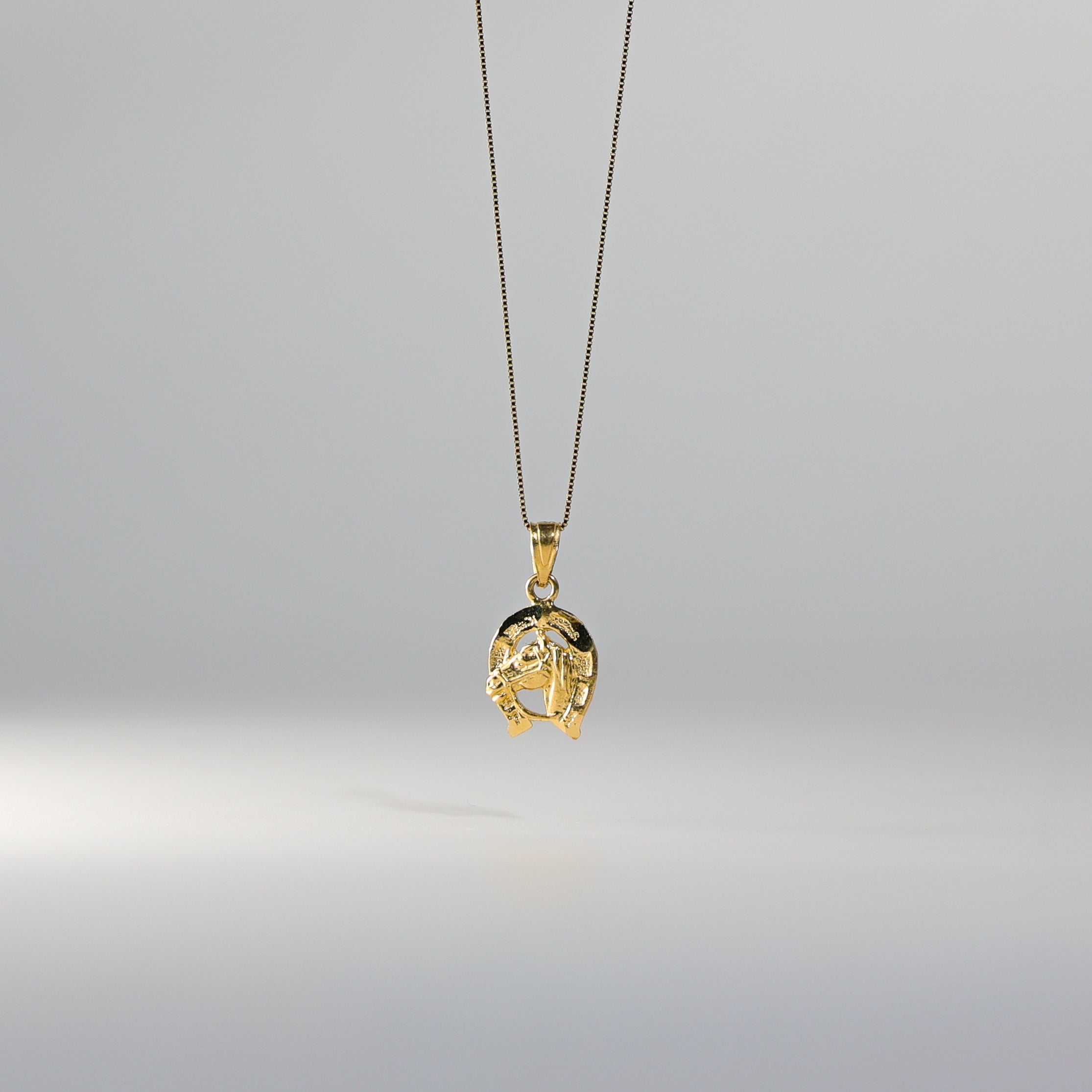 Gold Lucky Horseshoe Pendant Necklace - Model 1636 | Elegant Jewelry Gift for Women | Perfect for Birthdays, Anniversaries & Good Luck Charms