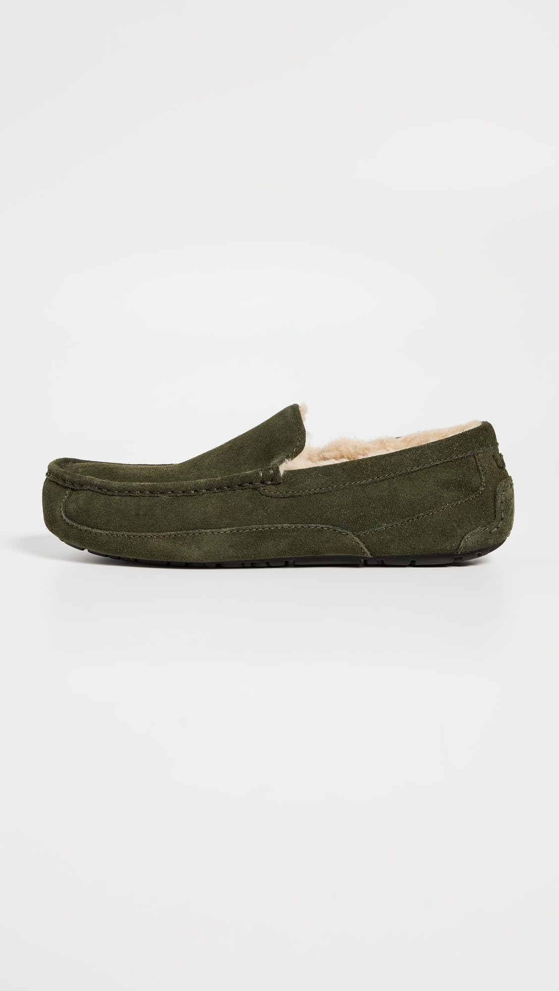 UGG Men's Ascot Slipper - Comfortable House Shoes for Indoor & Outdoor Wear - Perfect for Relaxing at Home, Running Errands, and Cold Weather