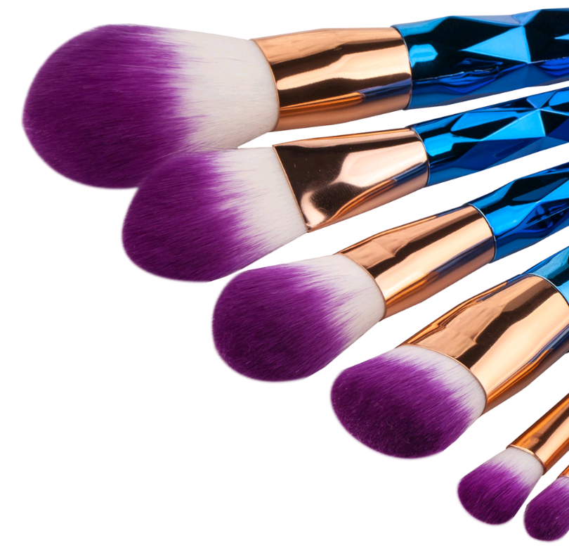 7-Piece Professional Makeup Brush Set with Diamond Foundation Brush - Soft Bristles for Flawless Makeup Application - Perfect for Contouring, Blending & Everyday Beauty Routine