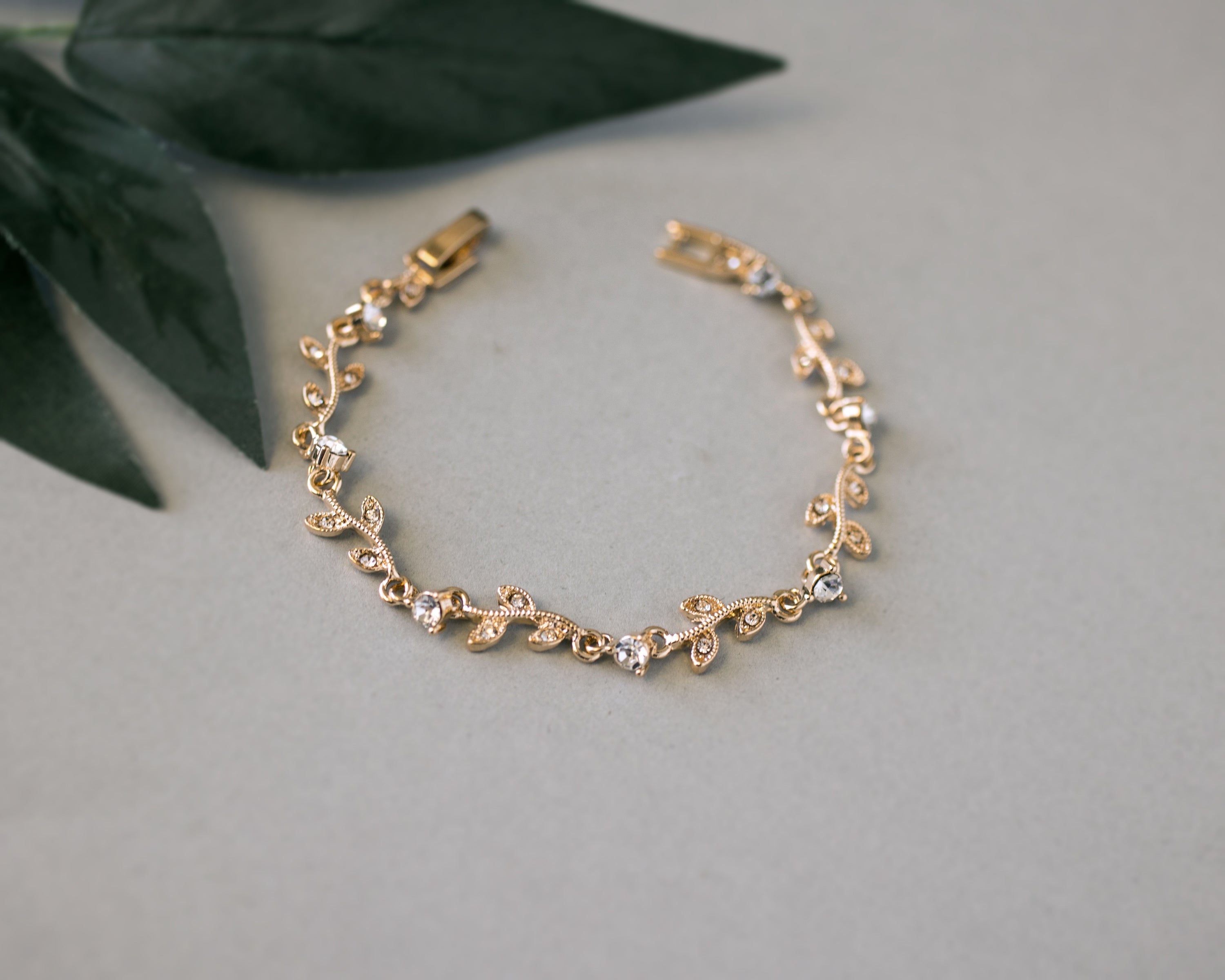 Elegant Crystal Vine Wedding Bracelet for Women - Perfect for Bridal Jewelry, Bridesmaid Gifts & Special Occasions