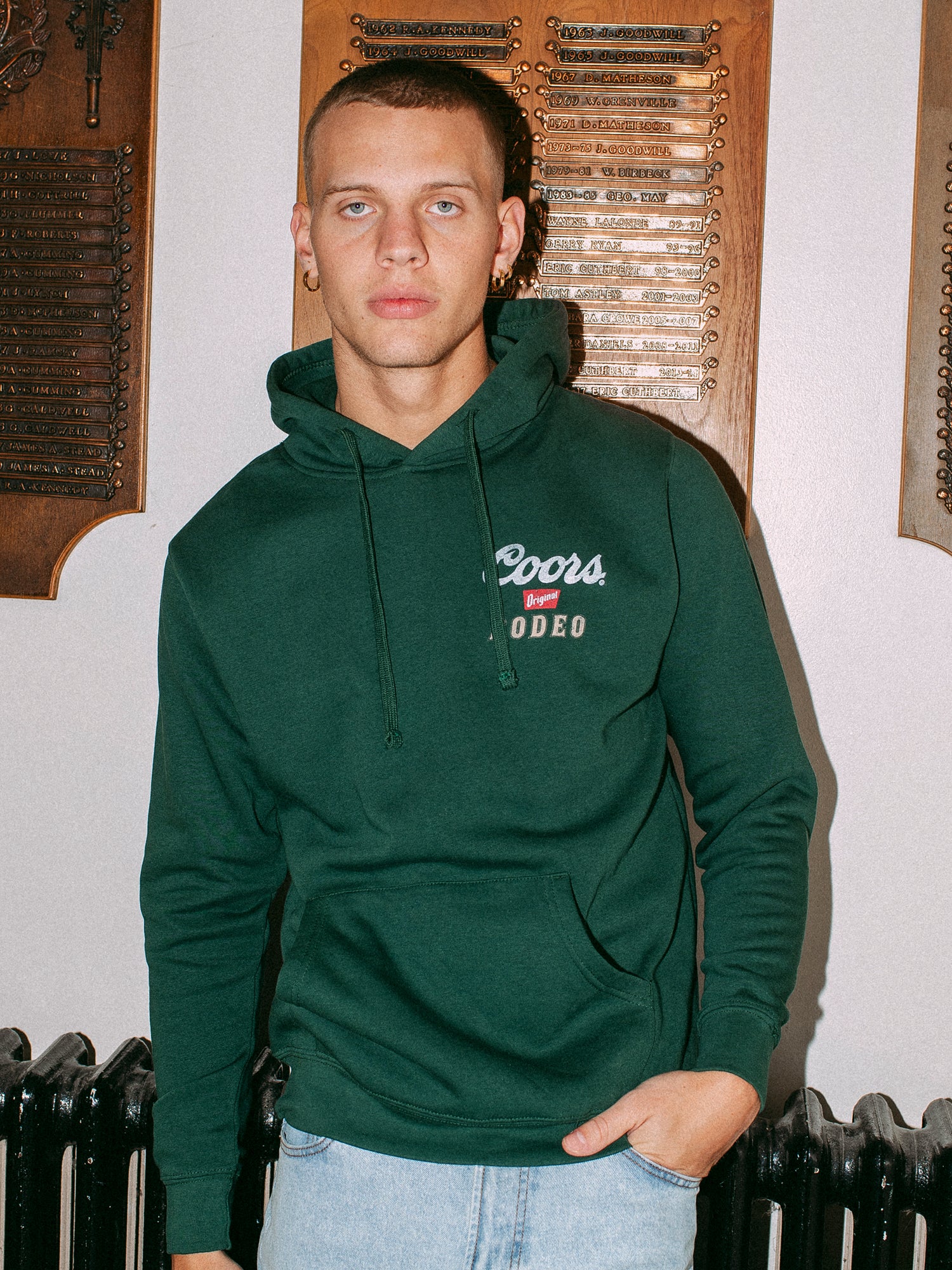 Coors Western Pullover Hoodie - Soft & Comfortable Fleece Hooded Sweatshirt for Men & Women - Perfect for Outdoor Activities, Casual Wear & Layering