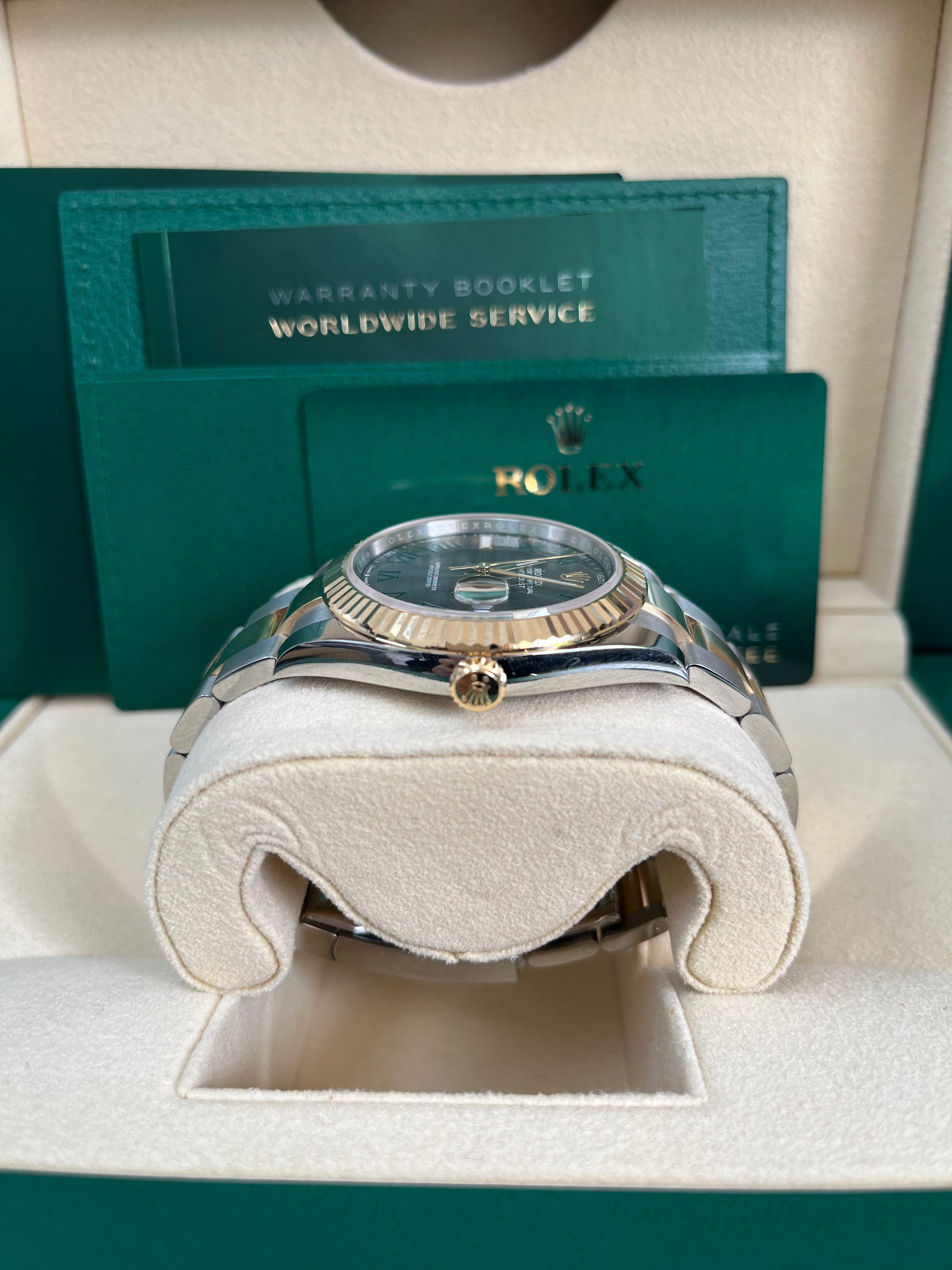 Rolex Datejust 41mm Wimbledon Two-Tone Yellow Gold & Steel Oyster Bracelet with Fluted Bezel (Ref 126333) - Luxury Watch for Business, Formal Events & Special Occasions