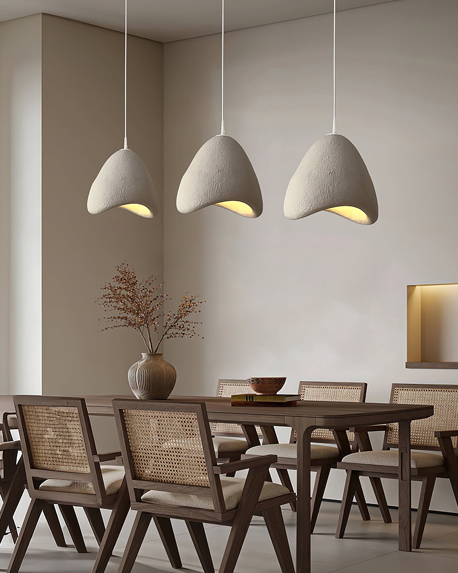 Modern Arrow Pendant Light Fixture - Sleek Industrial Ceiling Lighting for Kitchen, Dining Room & Bedroom