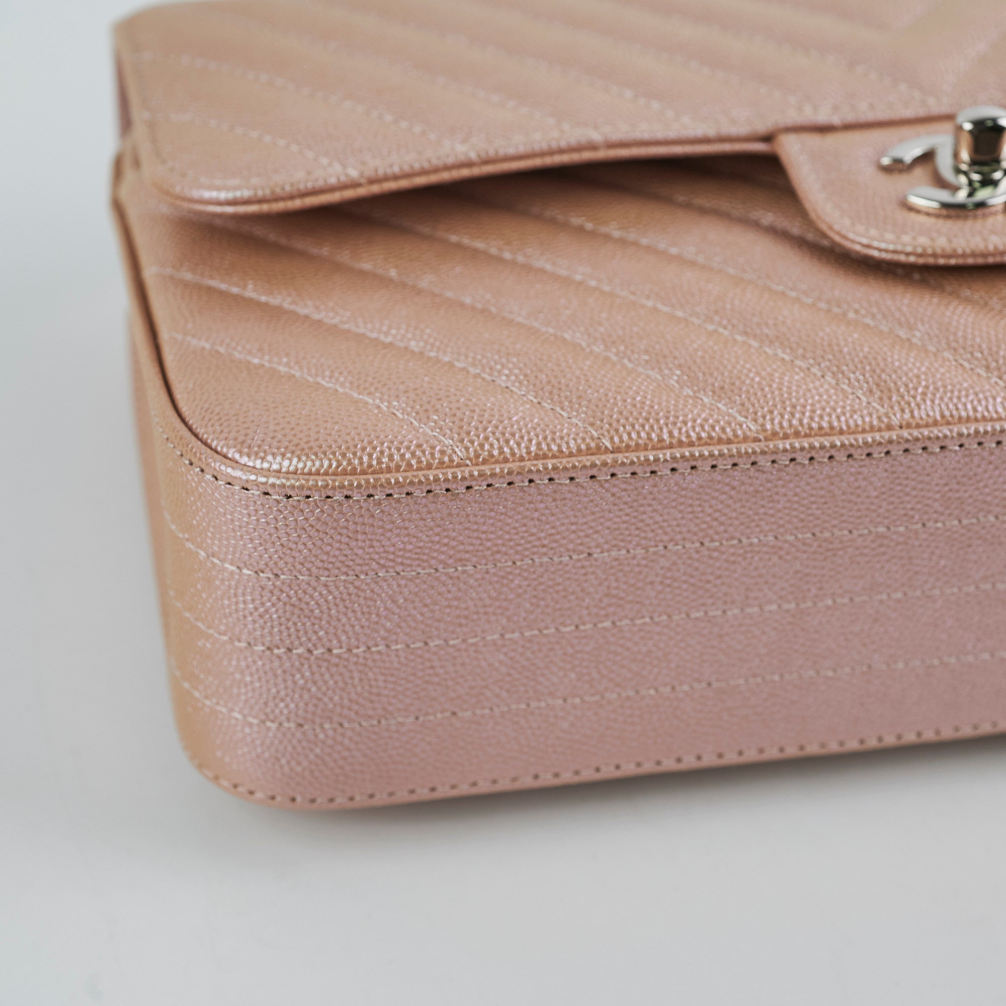 Chanel Medium Classic Double Flap Bag in Iridescent Rose Gold - 18B Collection | Luxury Handbag for Women, Evening Parties & Special Occasions