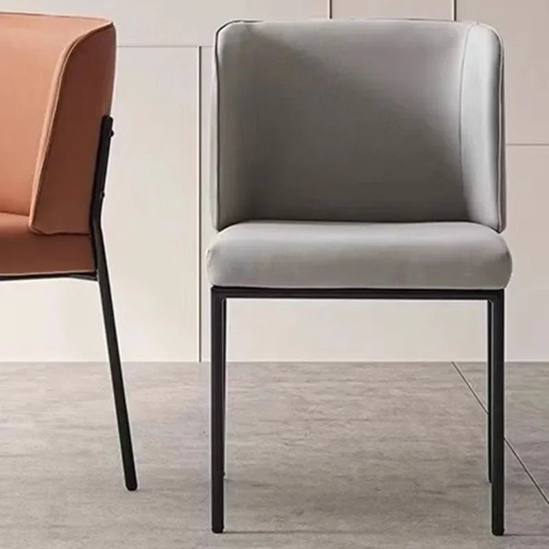 Comfortable Rattan Dining Chair for Indoor & Outdoor Use - Perfect for Patio, Garden, and Relaxing Meals