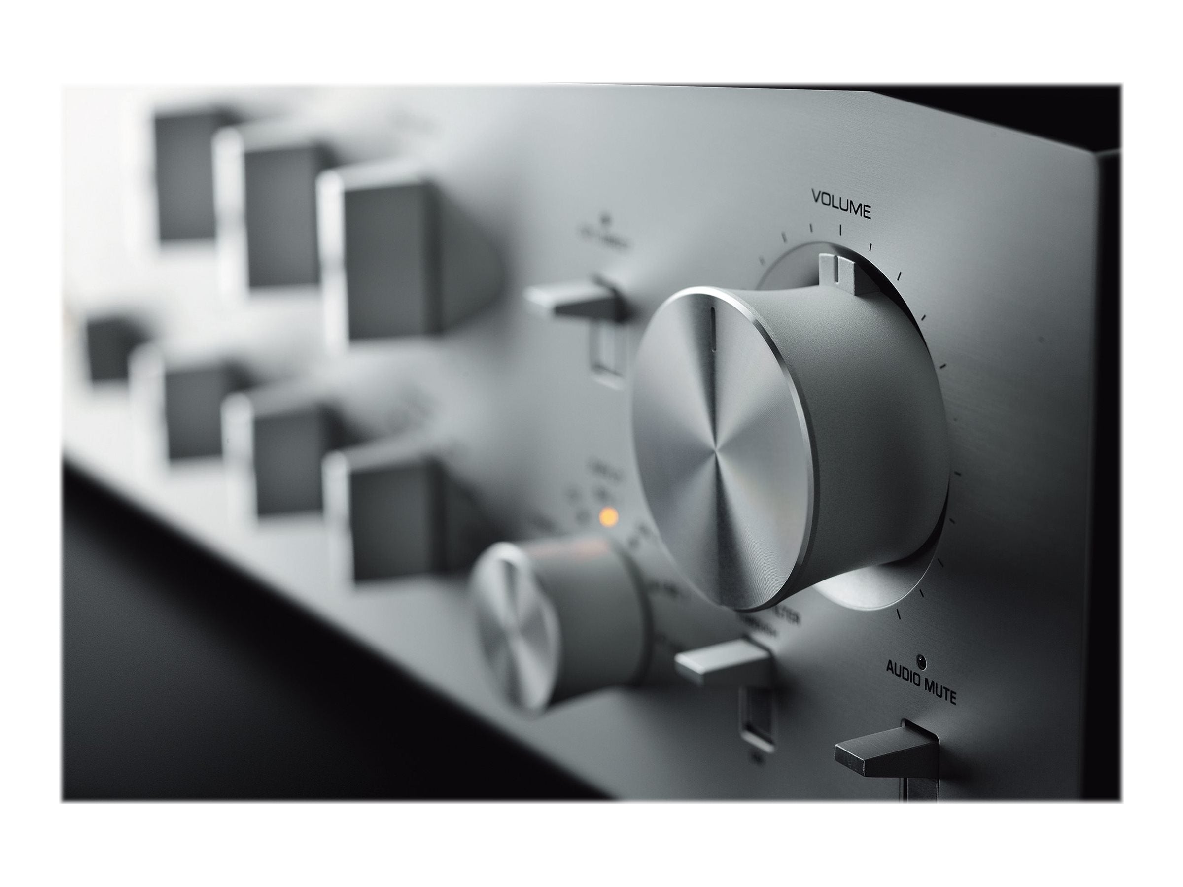 Yamaha C-5000 Stereo Preamplifier - High-End Audio Preamplifier for Home Theater & Hi-Fi Systems | Perfect for Audiophiles & Music Enthusiasts