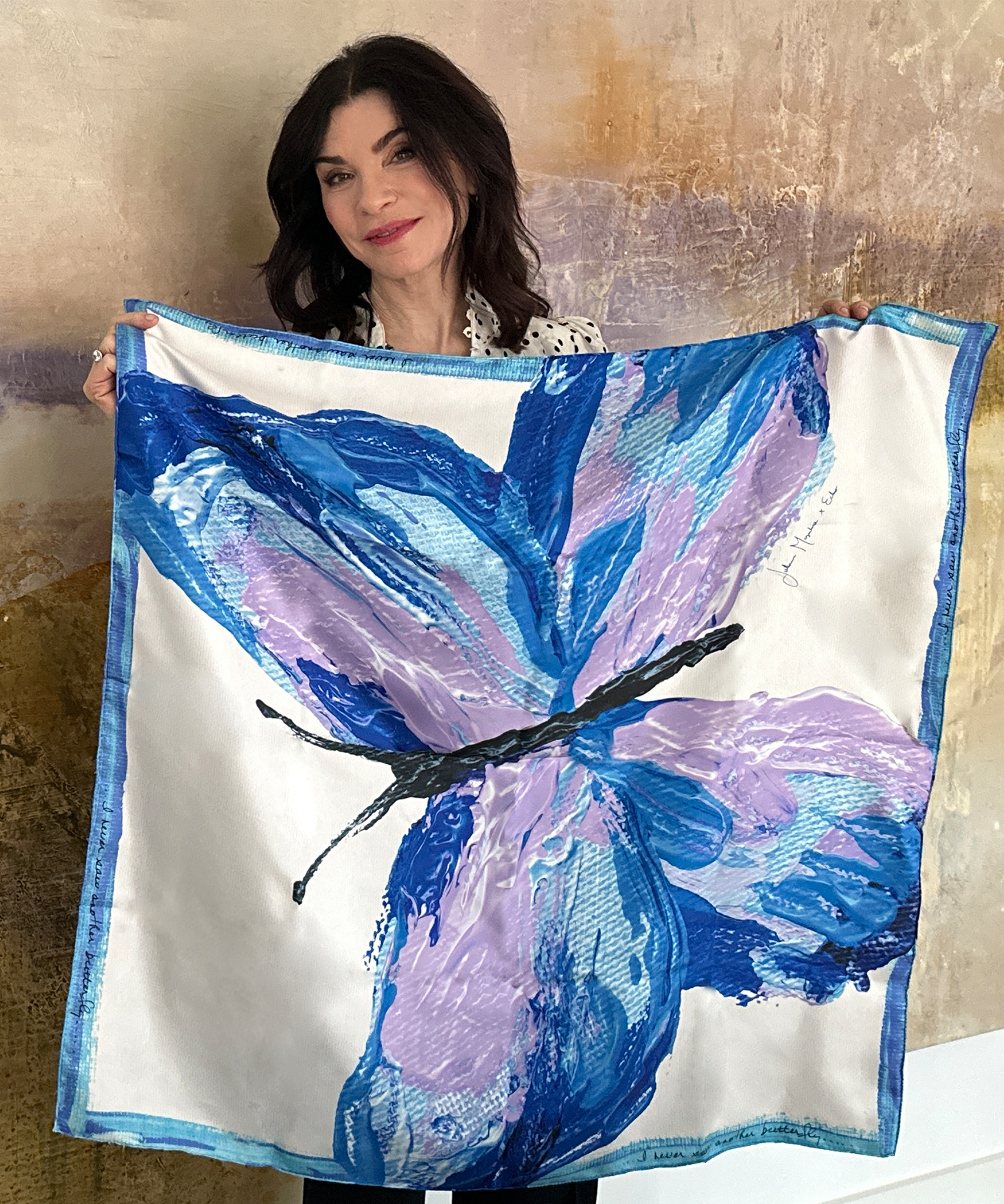 Julianna Margulies Official Merchandise - T-Shirts, Posters & Collectibles for Fans | Perfect for Gifts, Home Decor & TV Show Memorabilia