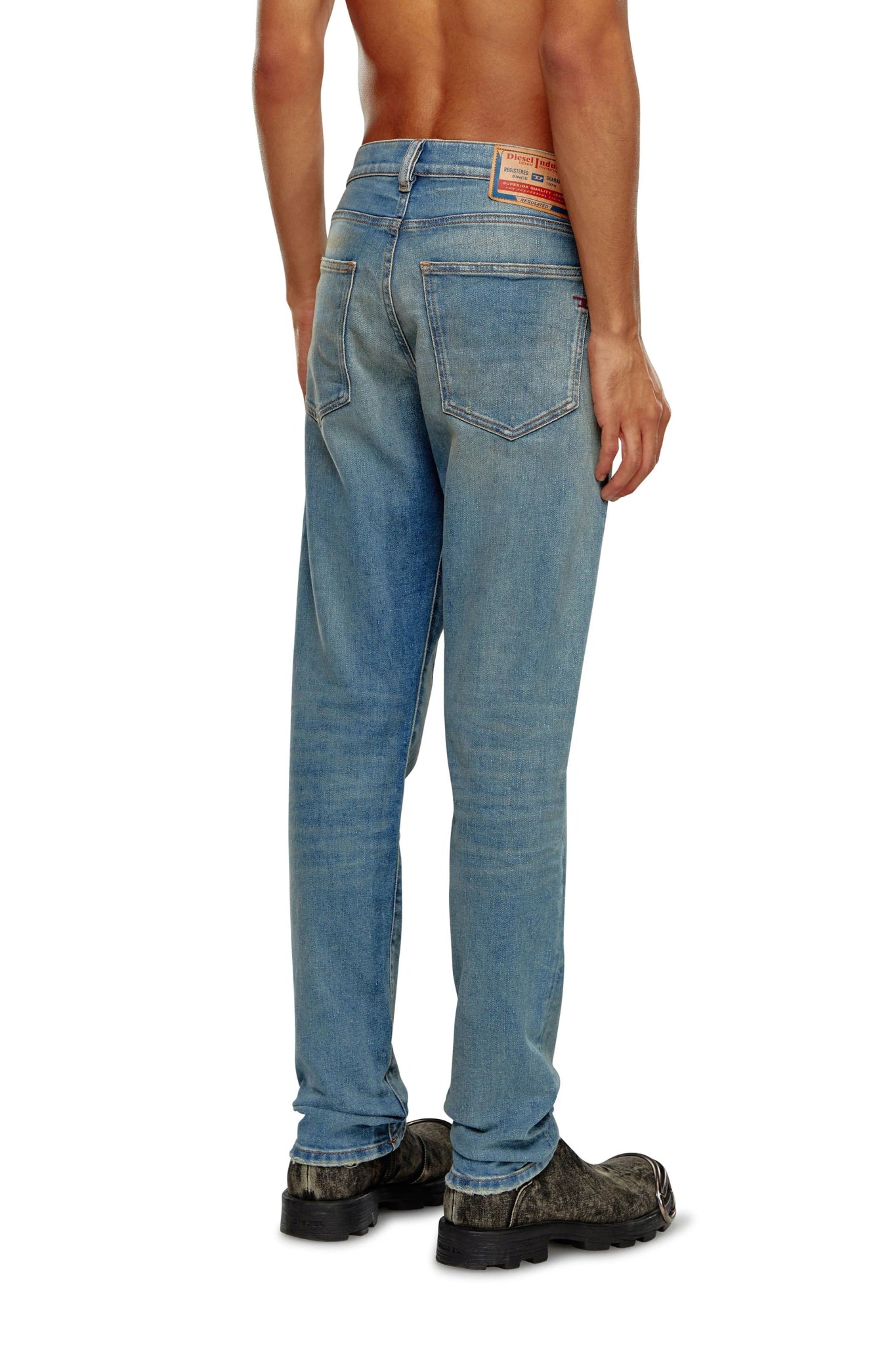 Diesel 2019 D Strukt 9H50 Men's Premium Denim Jeans - Slim Fit Stretch Comfort for Casual Wear & Night Out