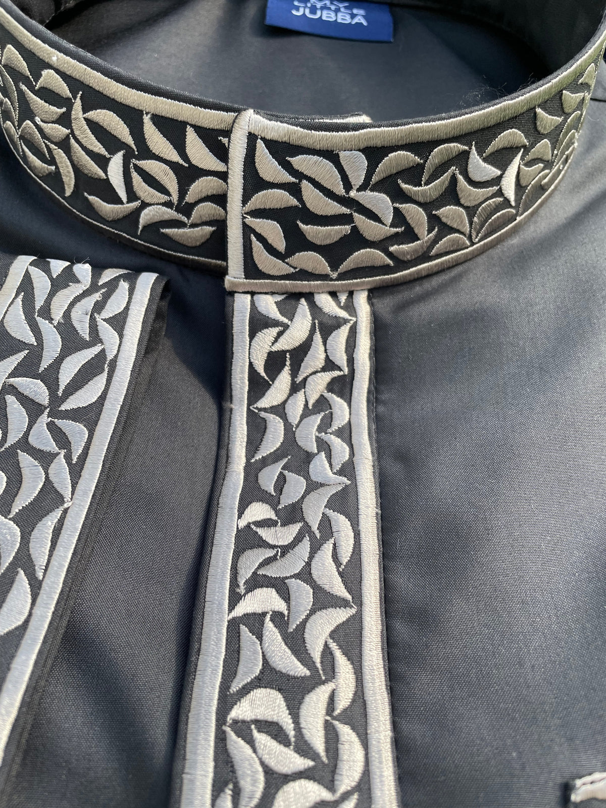 Men's Black Saudi Thobe with Silver Embroidery - Traditional Arabic Islamic Robe for Eid, Wedding & Special Occasions