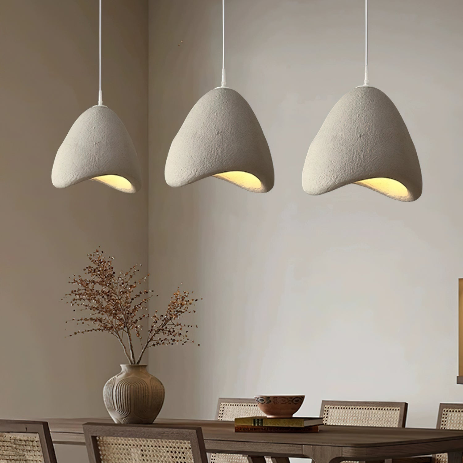 Modern Arrow Pendant Light Fixture - Sleek Industrial Ceiling Lighting for Kitchen, Dining Room & Bedroom