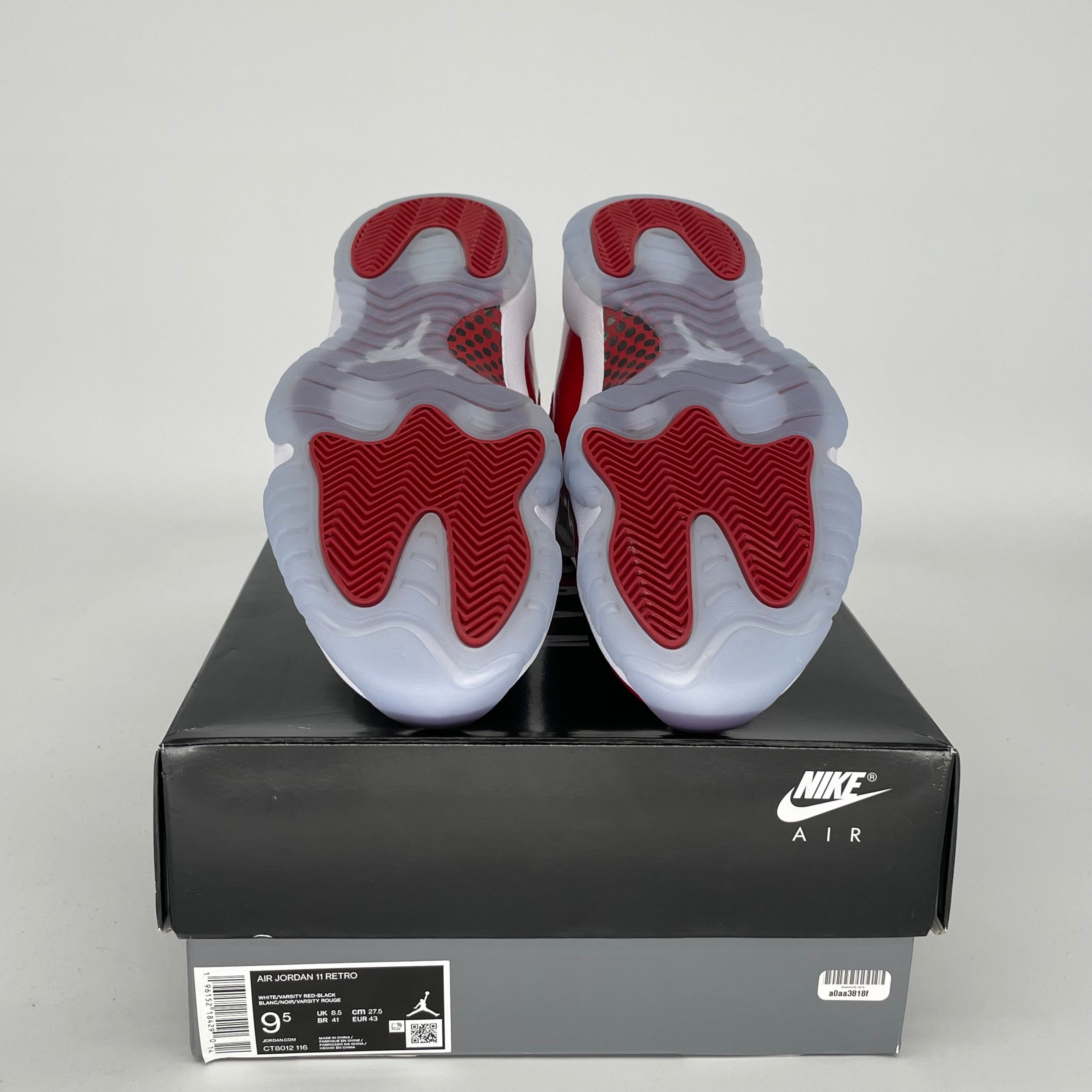AIR JORDAN 11 Retro 