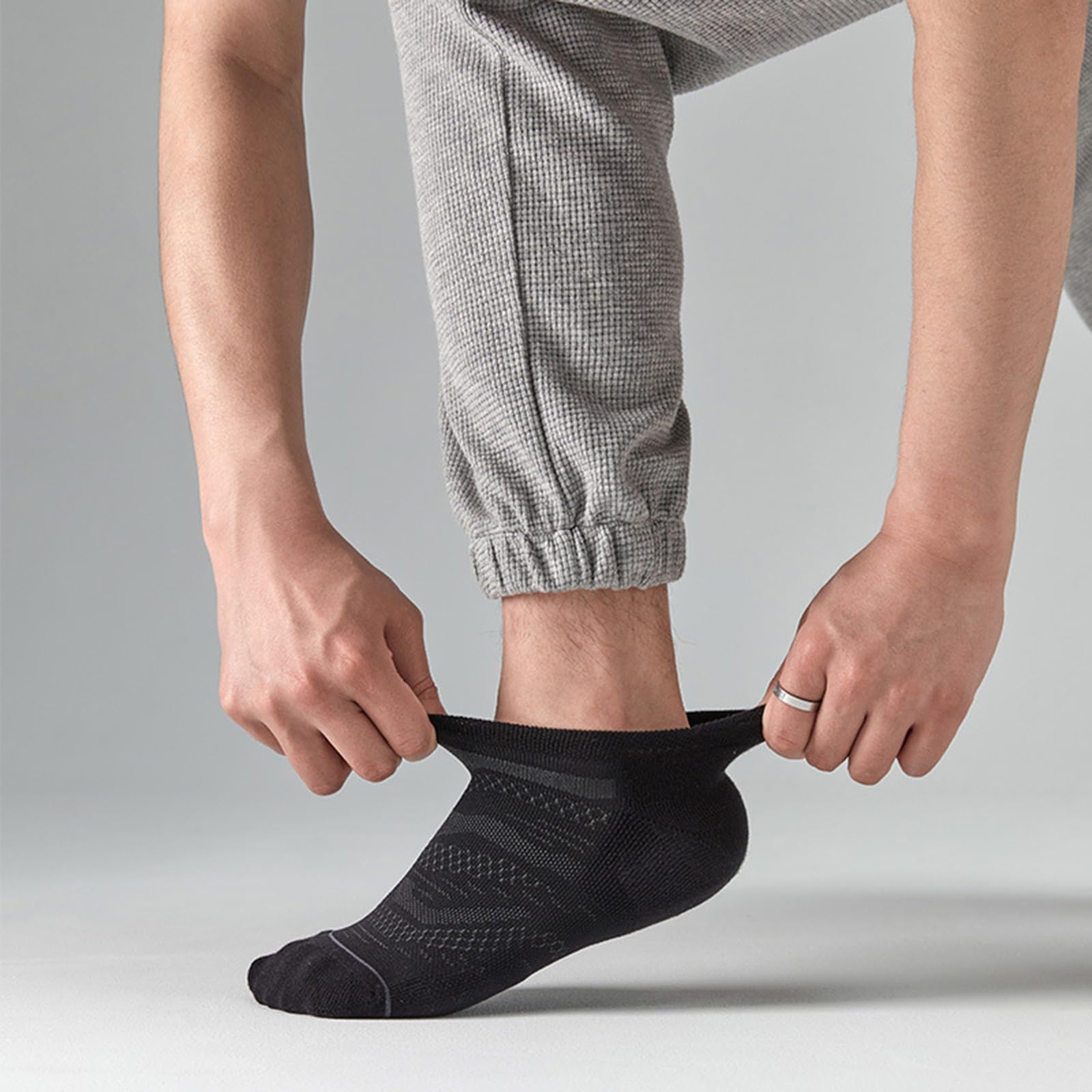 20 Pairs Men's Ankle Athletic Running Socks - Breathable Low Cut Sports Casual Socks for Men - Perfect for Gym, Jogging, Hiking & Everyday Wear